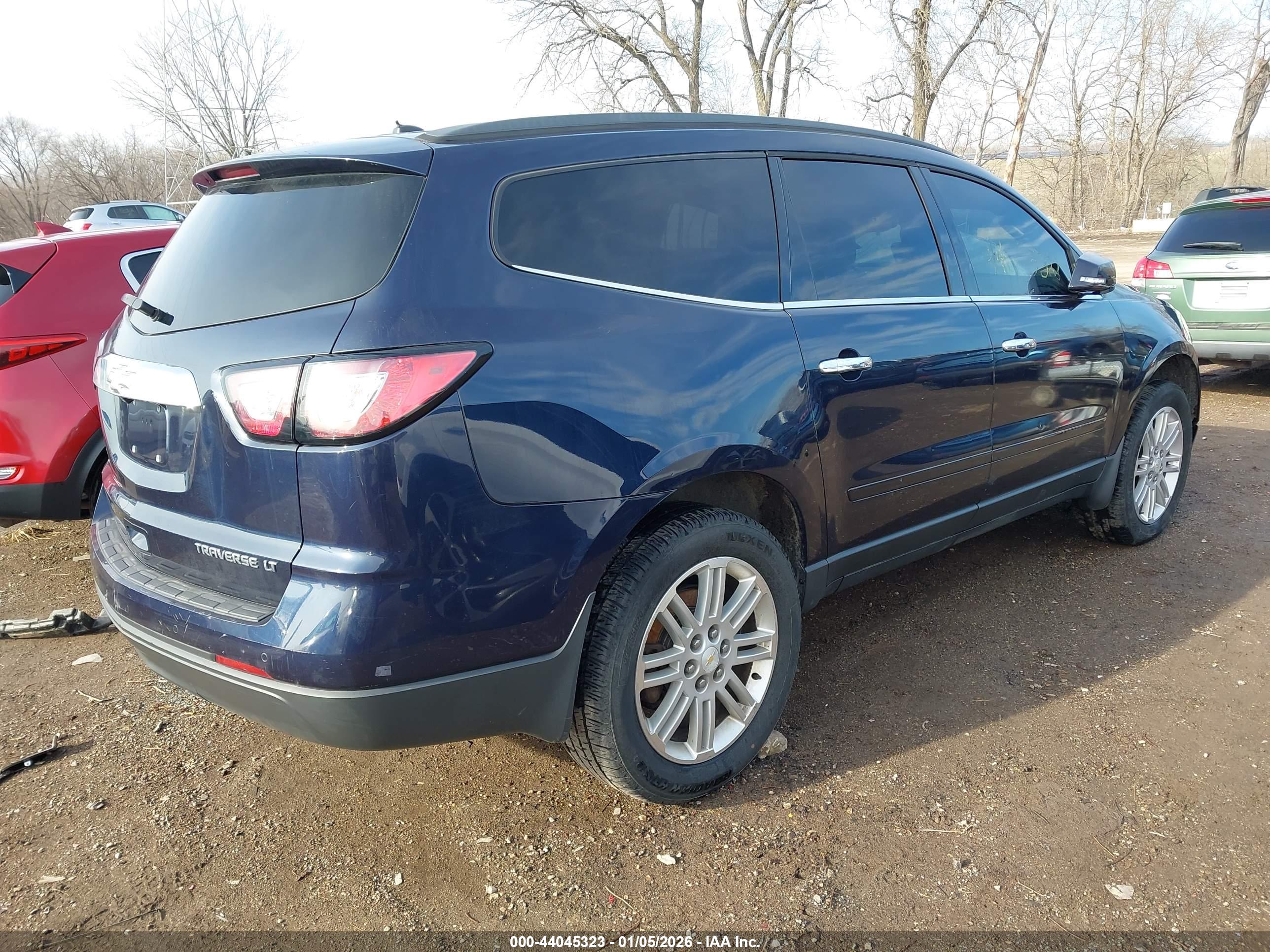 CHEVROLET TRAVERSE image 4
