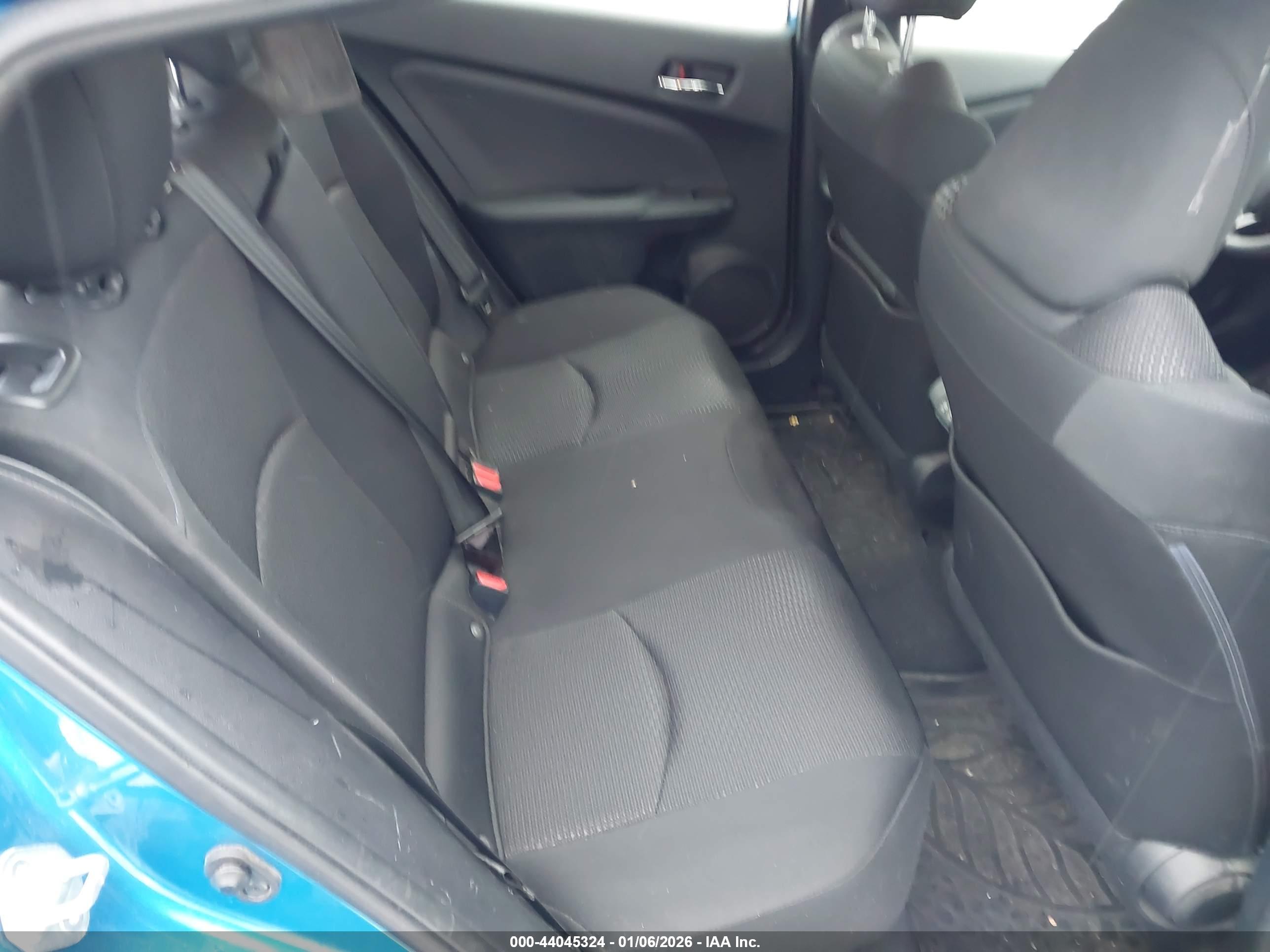 TOYOTA PRIUS image 8
