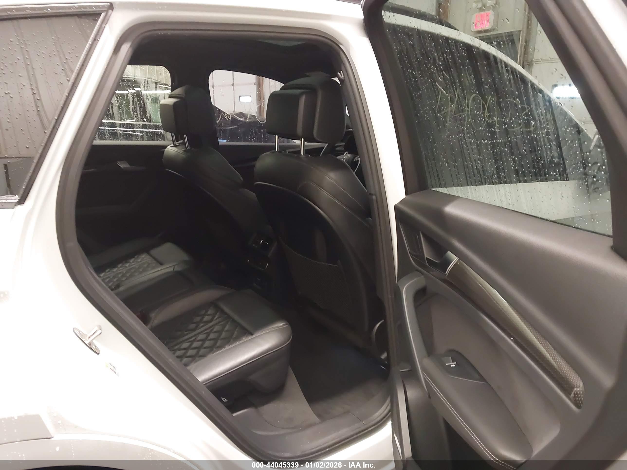 AUDI SQ5 image 8