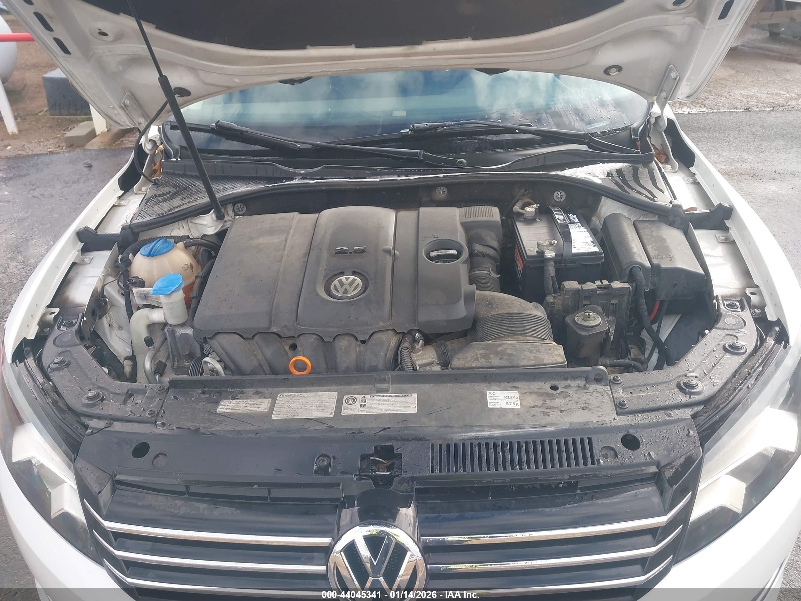 VOLKSWAGEN PASSAT image 10
