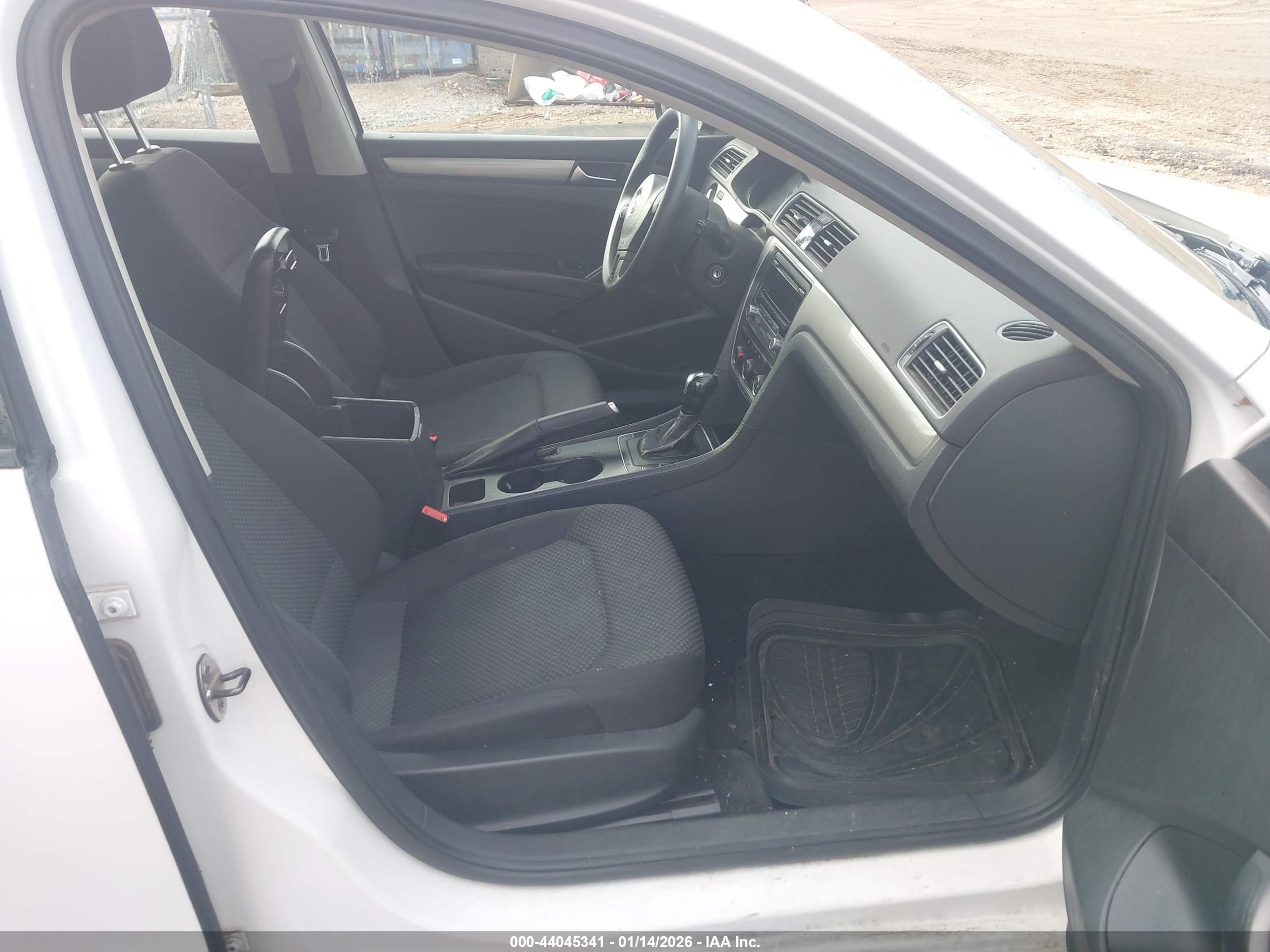 VOLKSWAGEN PASSAT image 5