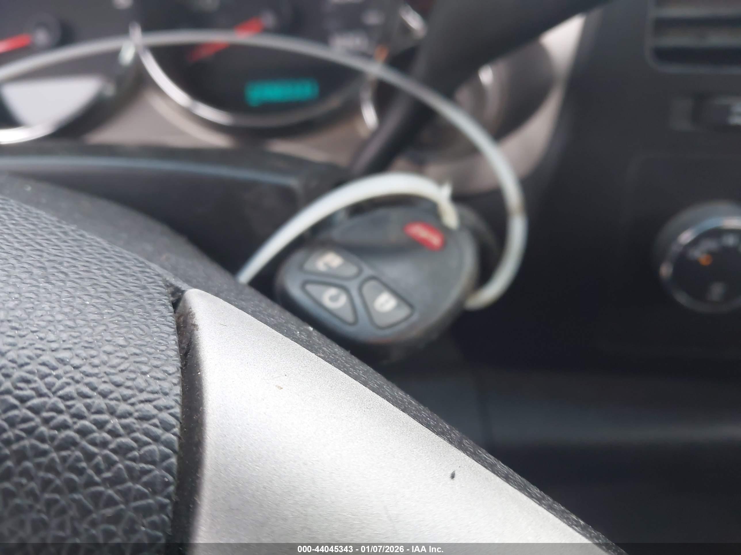 CHEVROLET SILVERADO image 11
