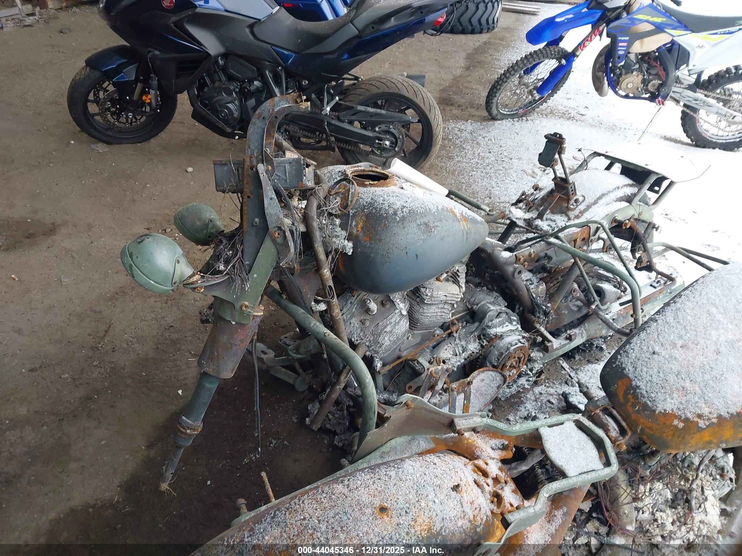 HARLEY-DAVIDSON FLHTCU image 2