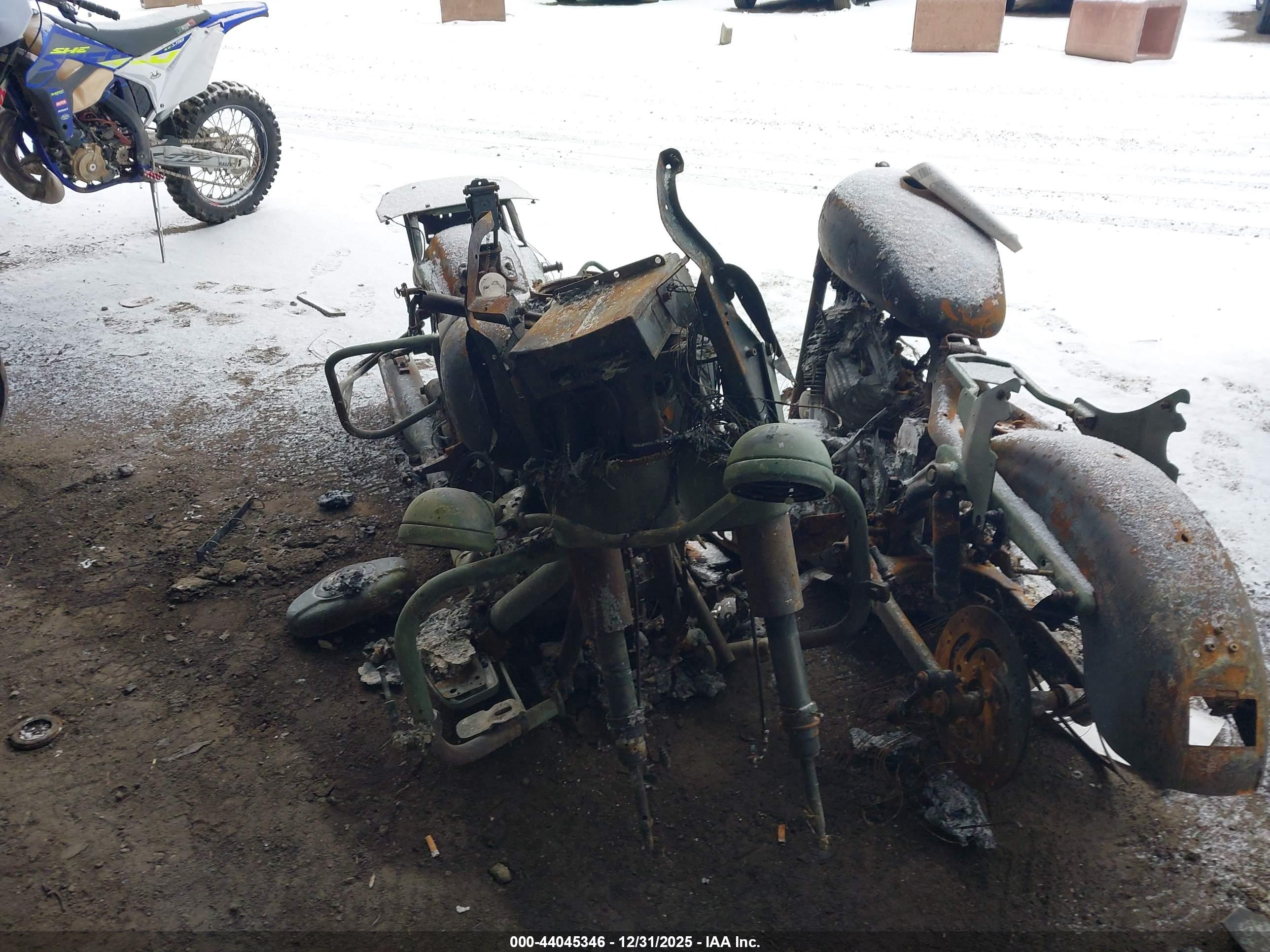 HARLEY-DAVIDSON FLHTCU image 5