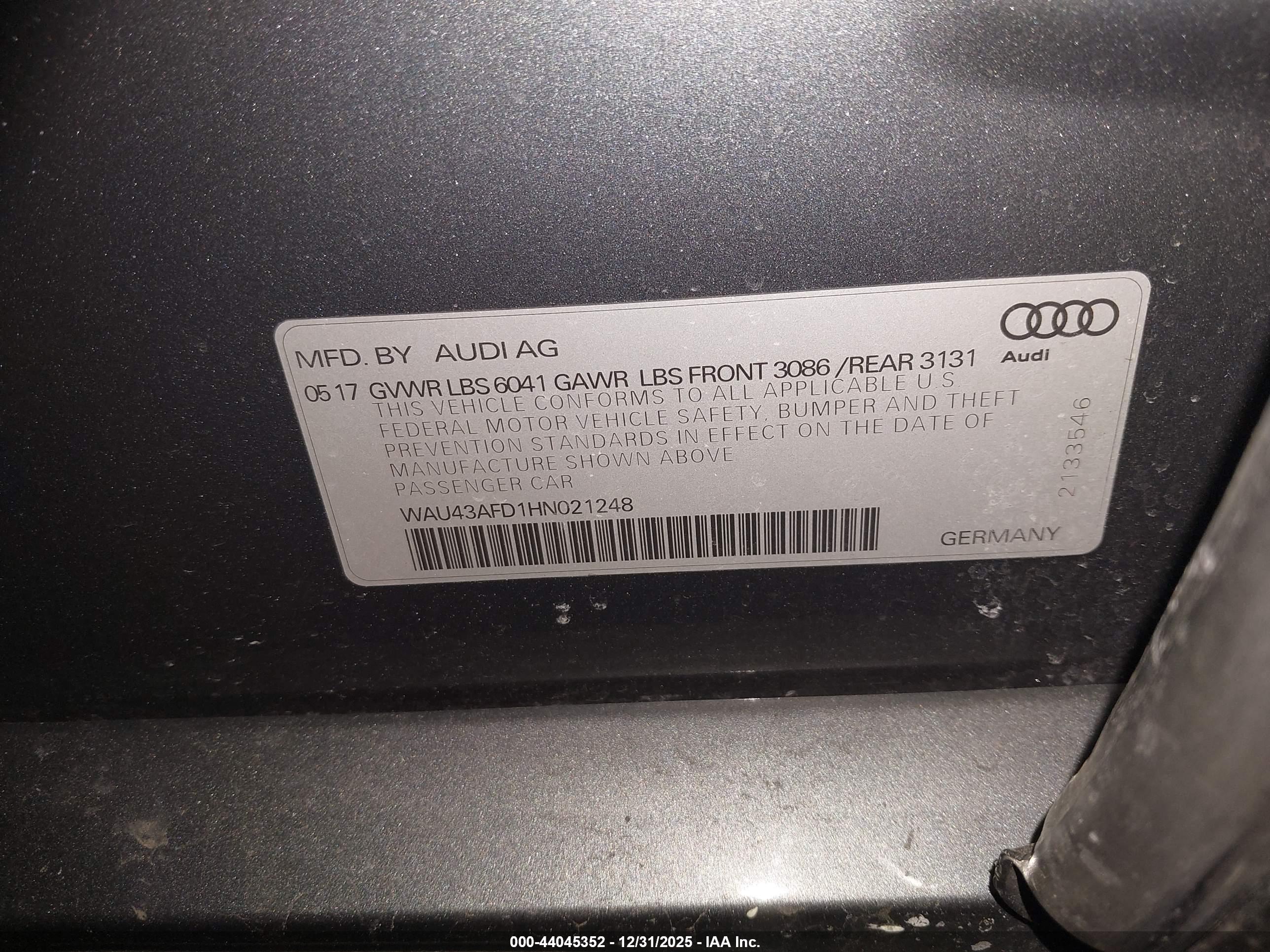 AUDI A8 image 9