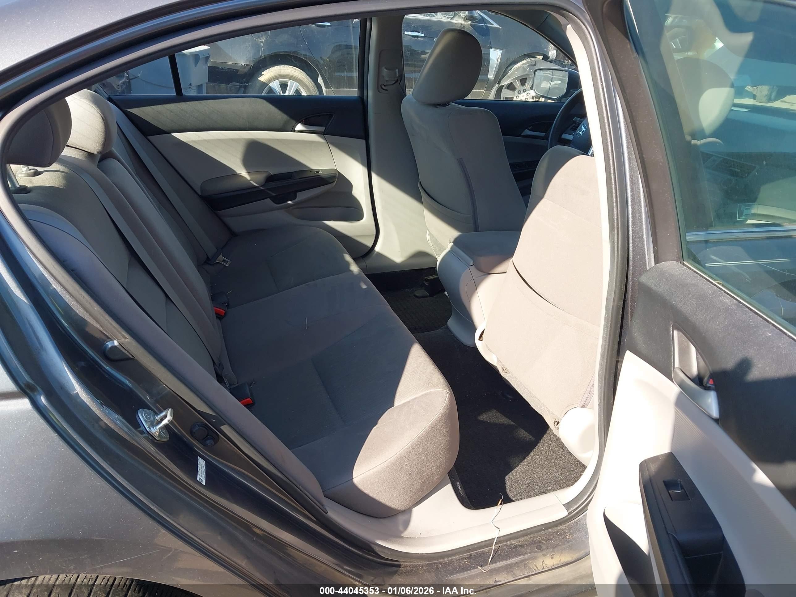 HONDA ACCORD image 8