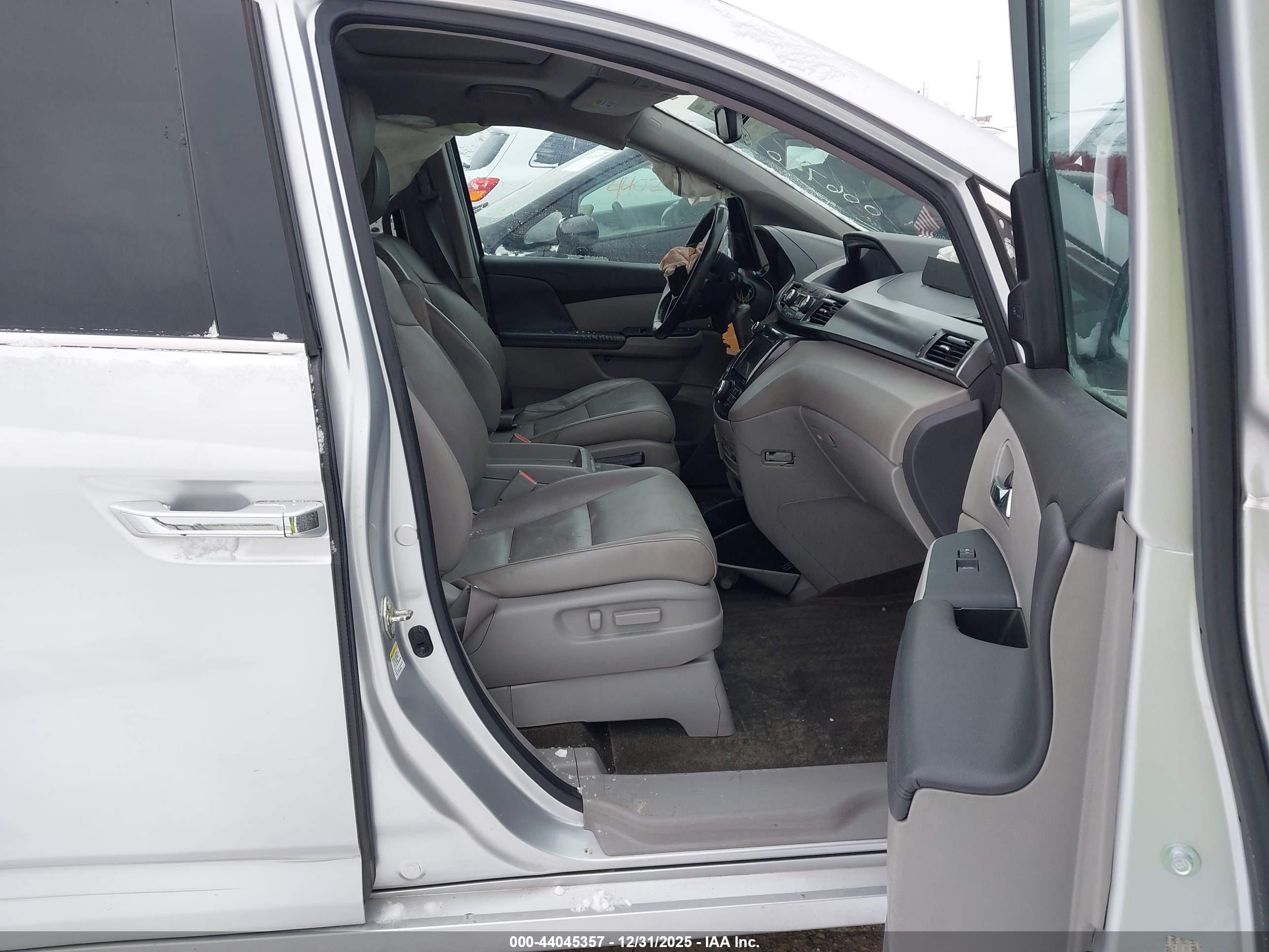 HONDA ODYSSEY image 5