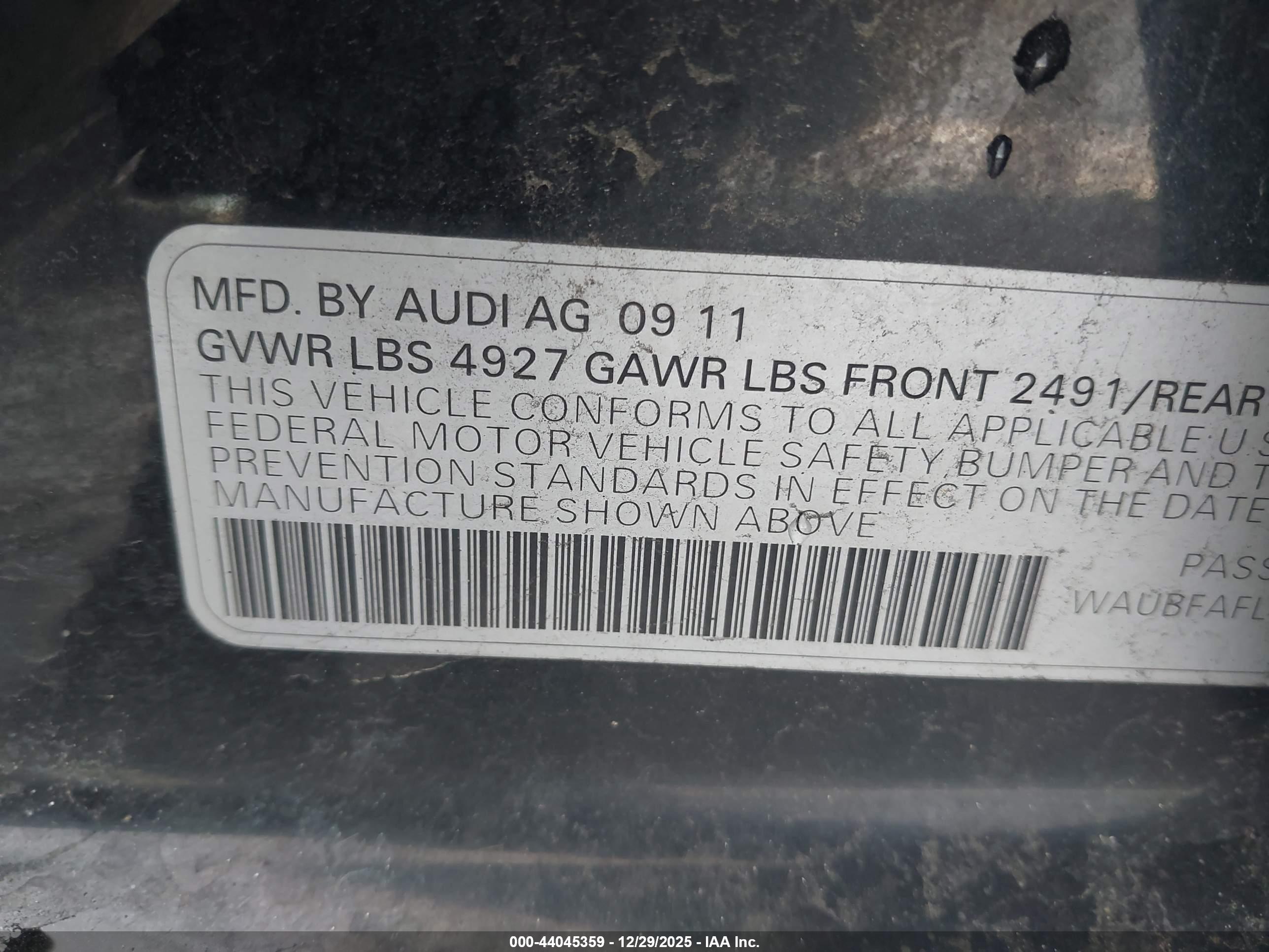 AUDI A4 image 9