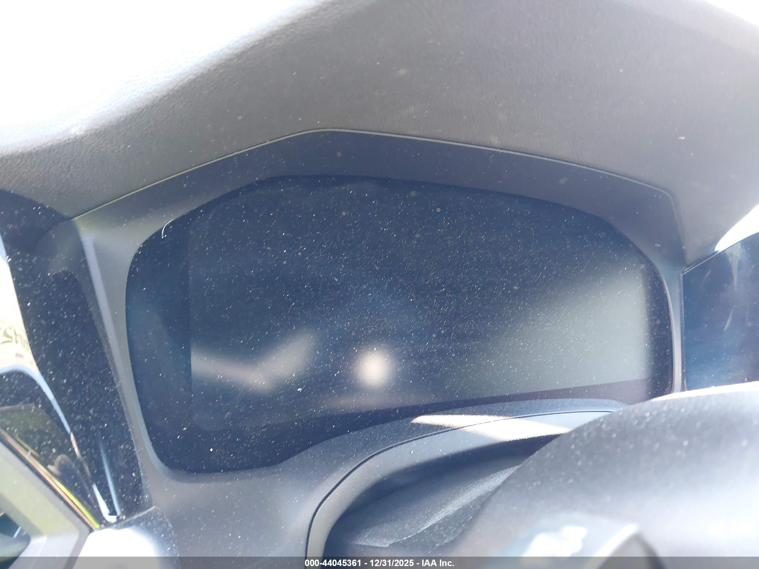 BMW 330I image 7