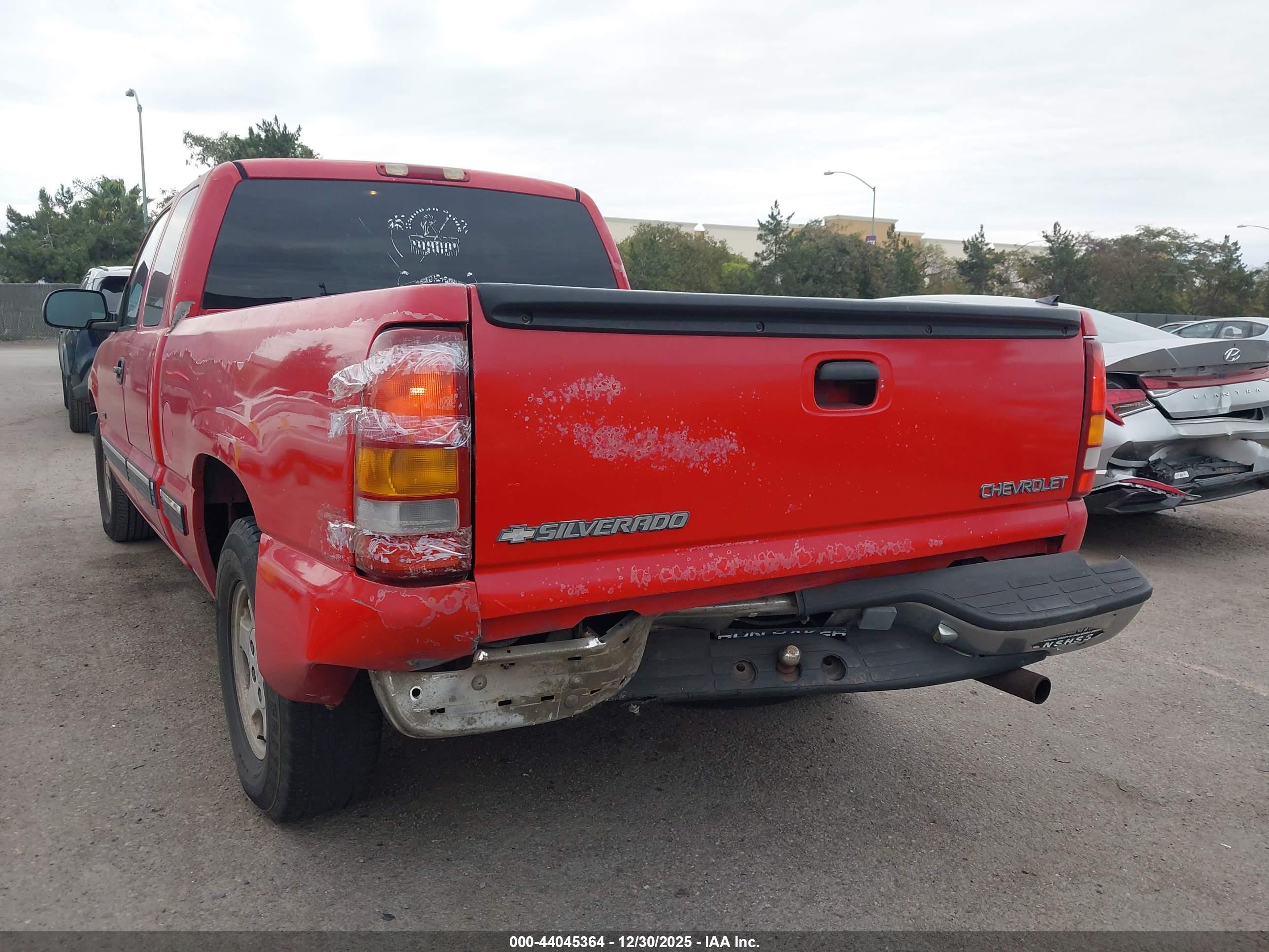 CHEVROLET SILVERADO image 6