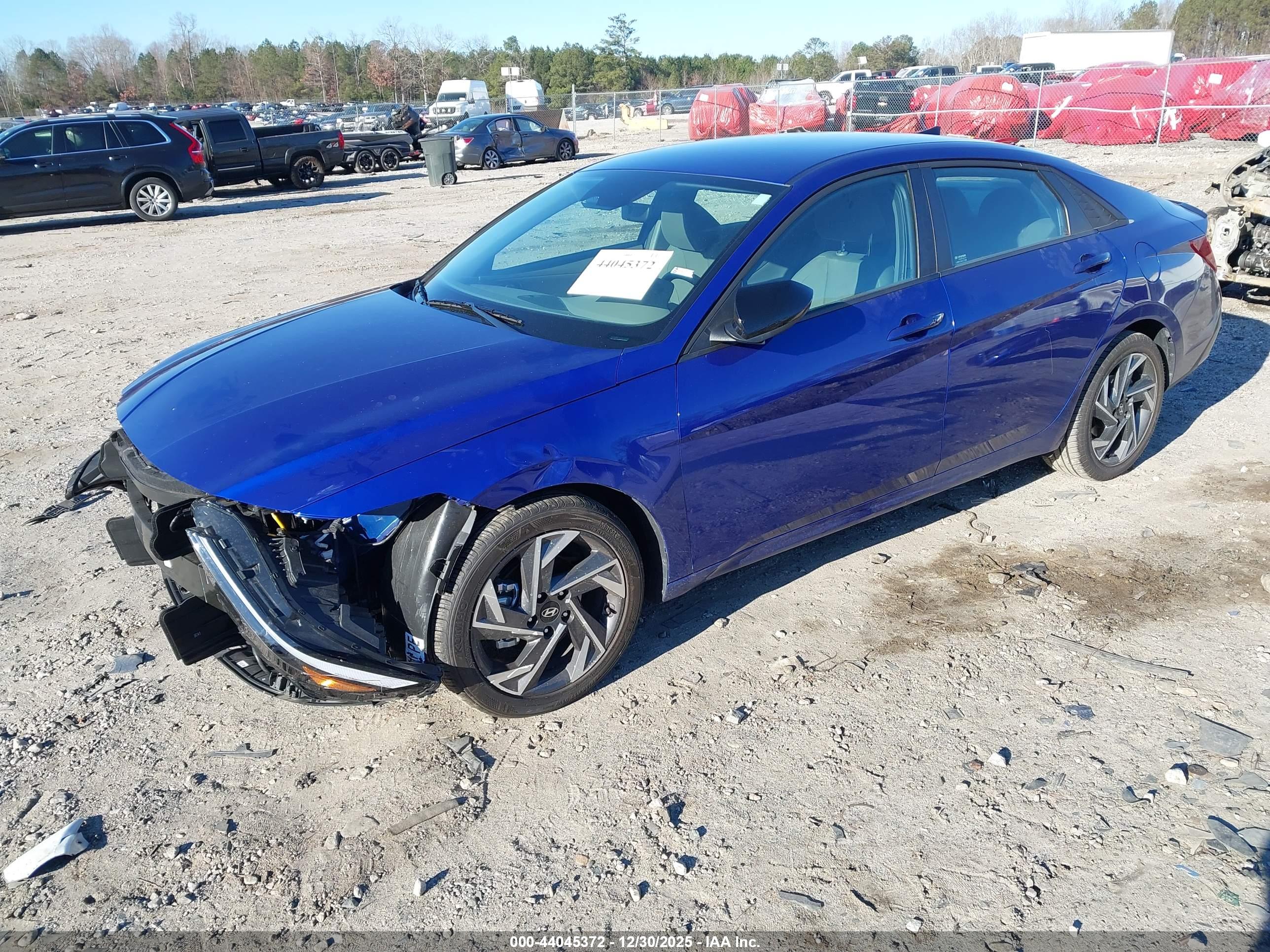 HYUNDAI ELANTRA image 2