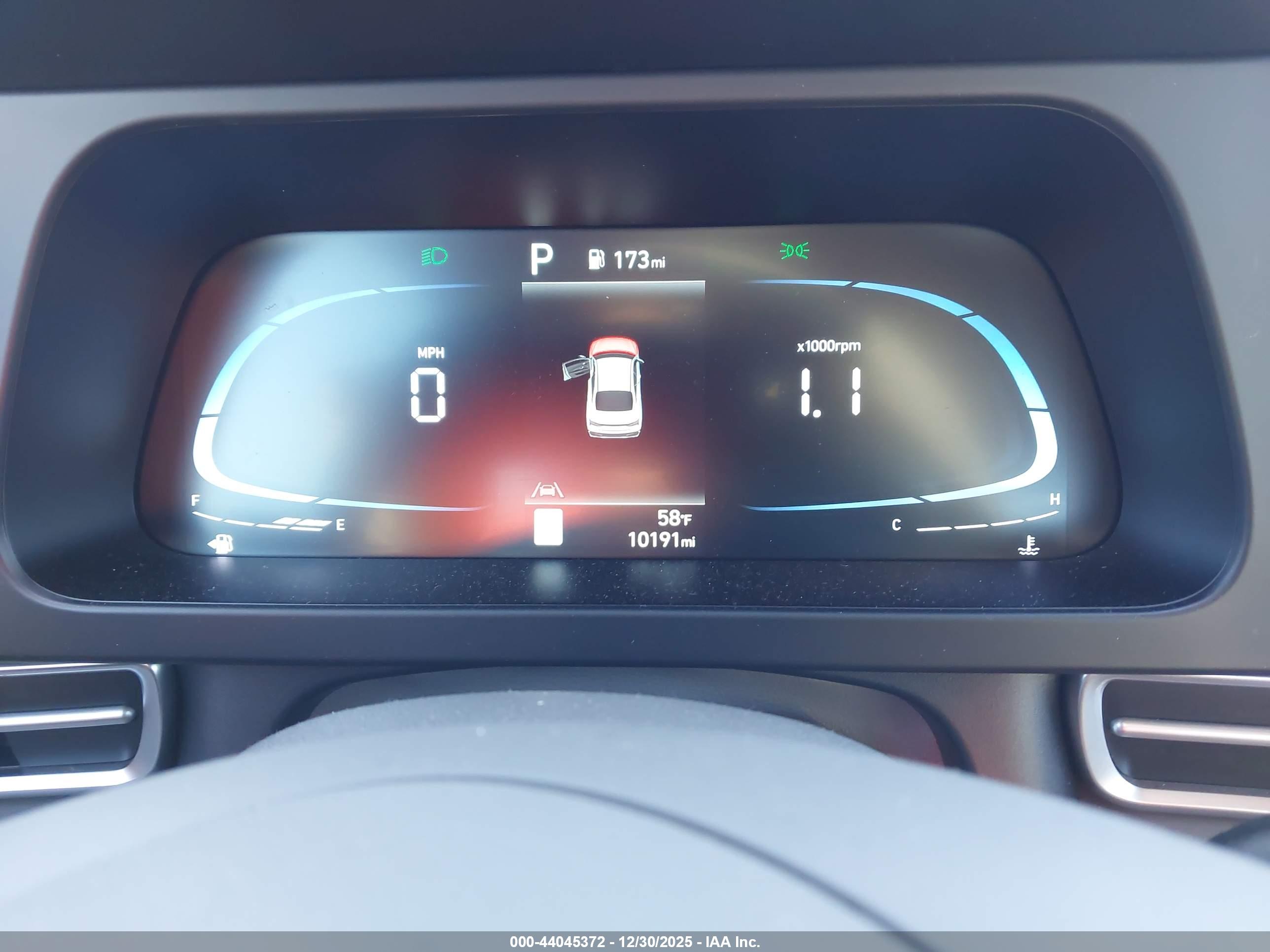 HYUNDAI ELANTRA image 7