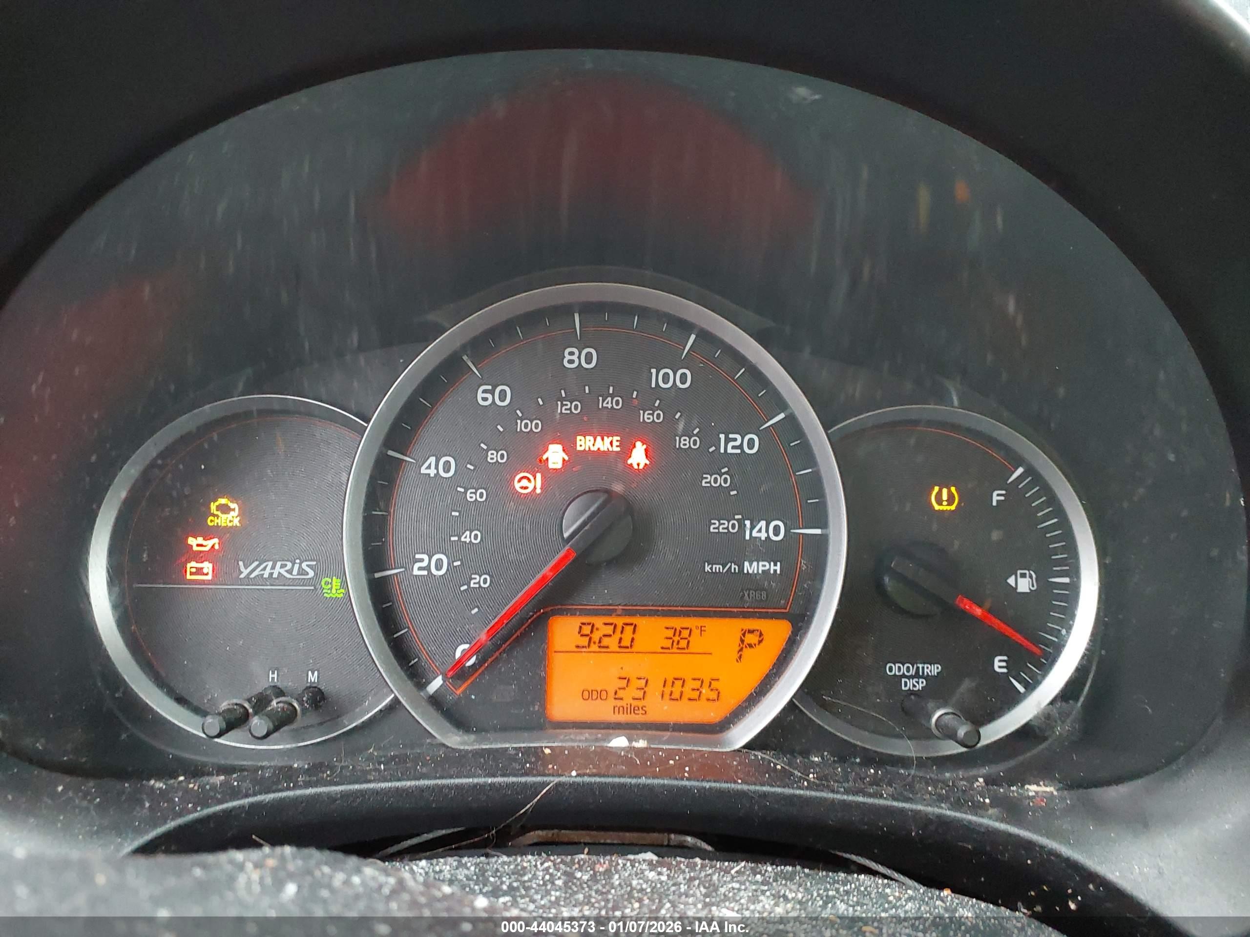 TOYOTA YARIS image 7