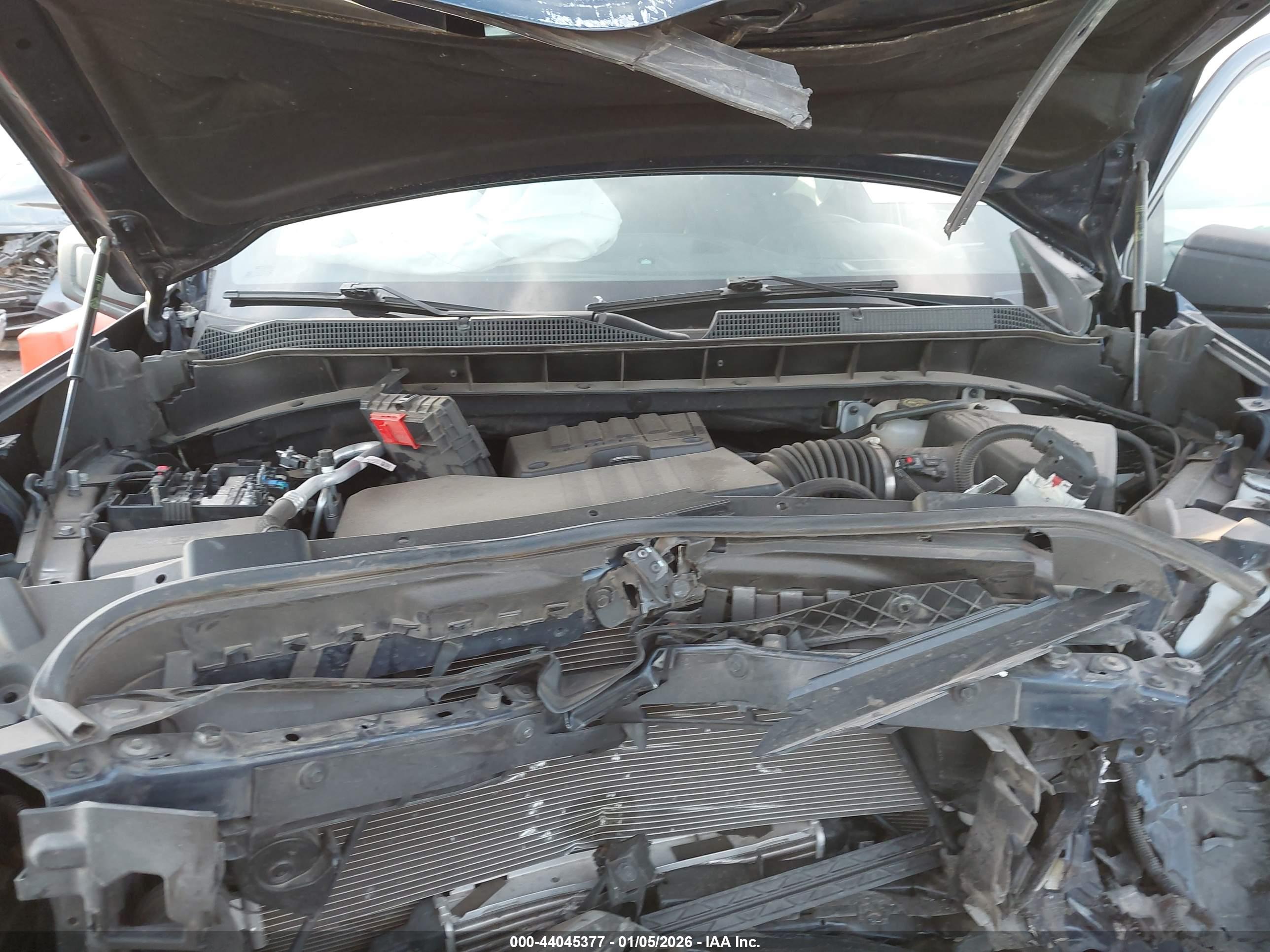 CHEVROLET SILVERADO image 10