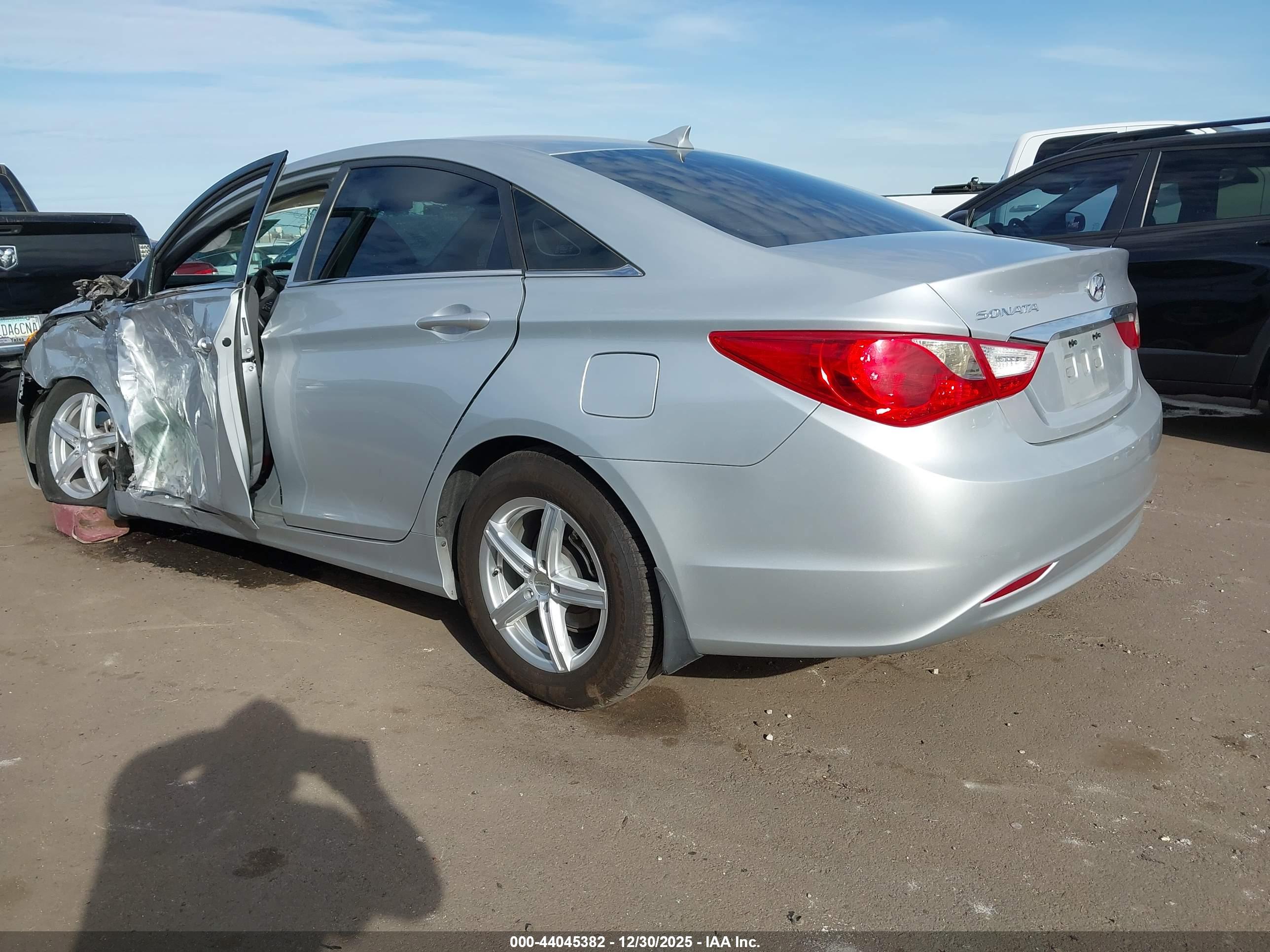 HYUNDAI SONATA image 3