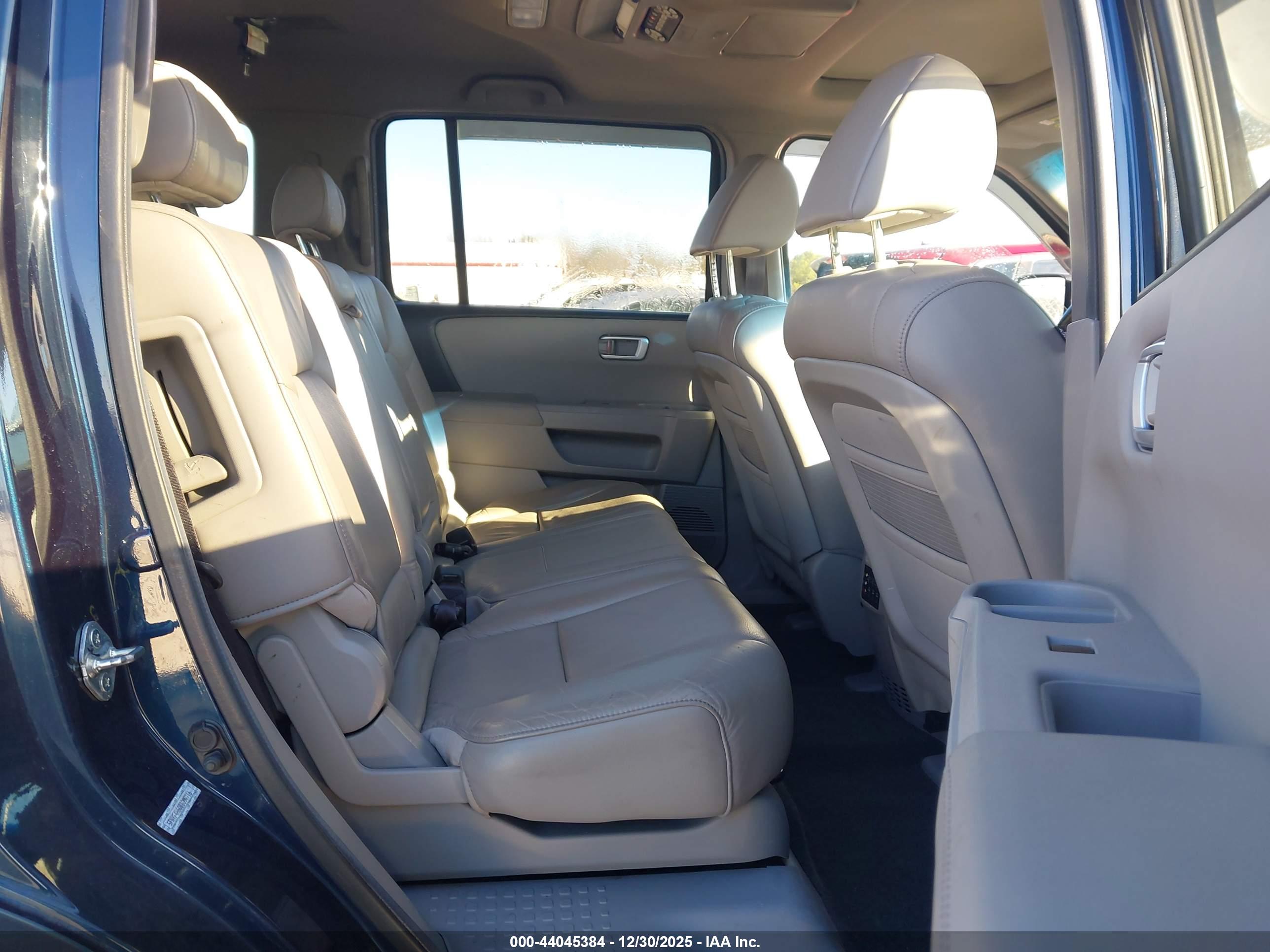 HONDA PILOT image 8