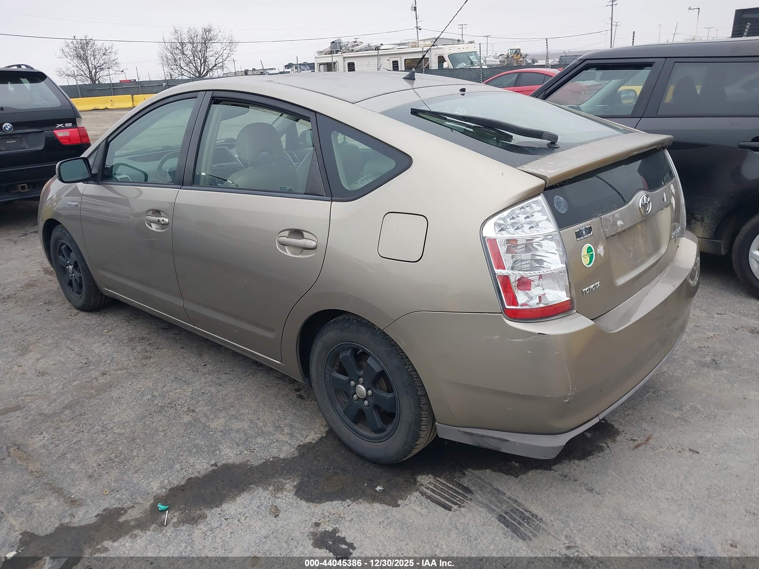 TOYOTA PRIUS image 3