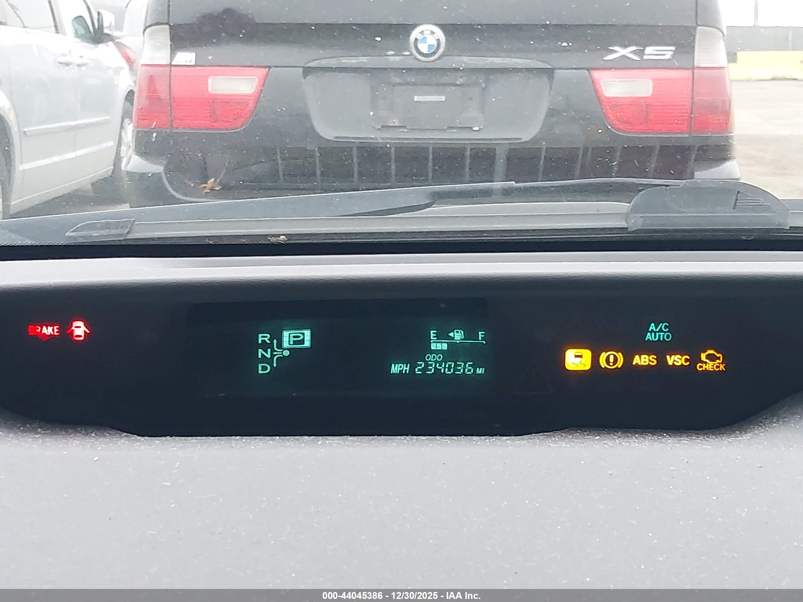 TOYOTA PRIUS image 7
