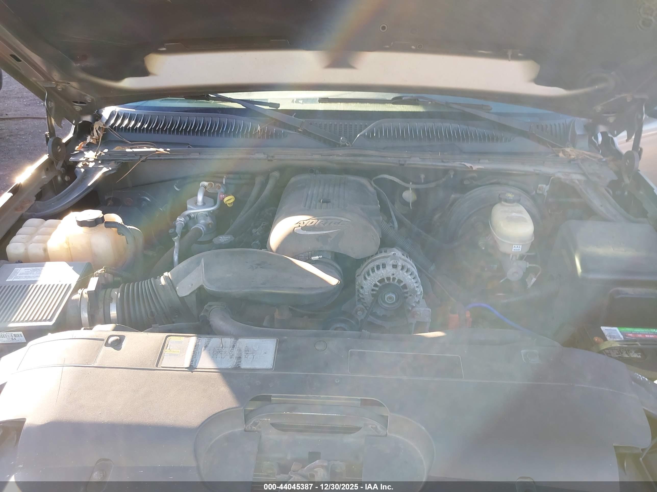 CHEVROLET SILVERADO image 10