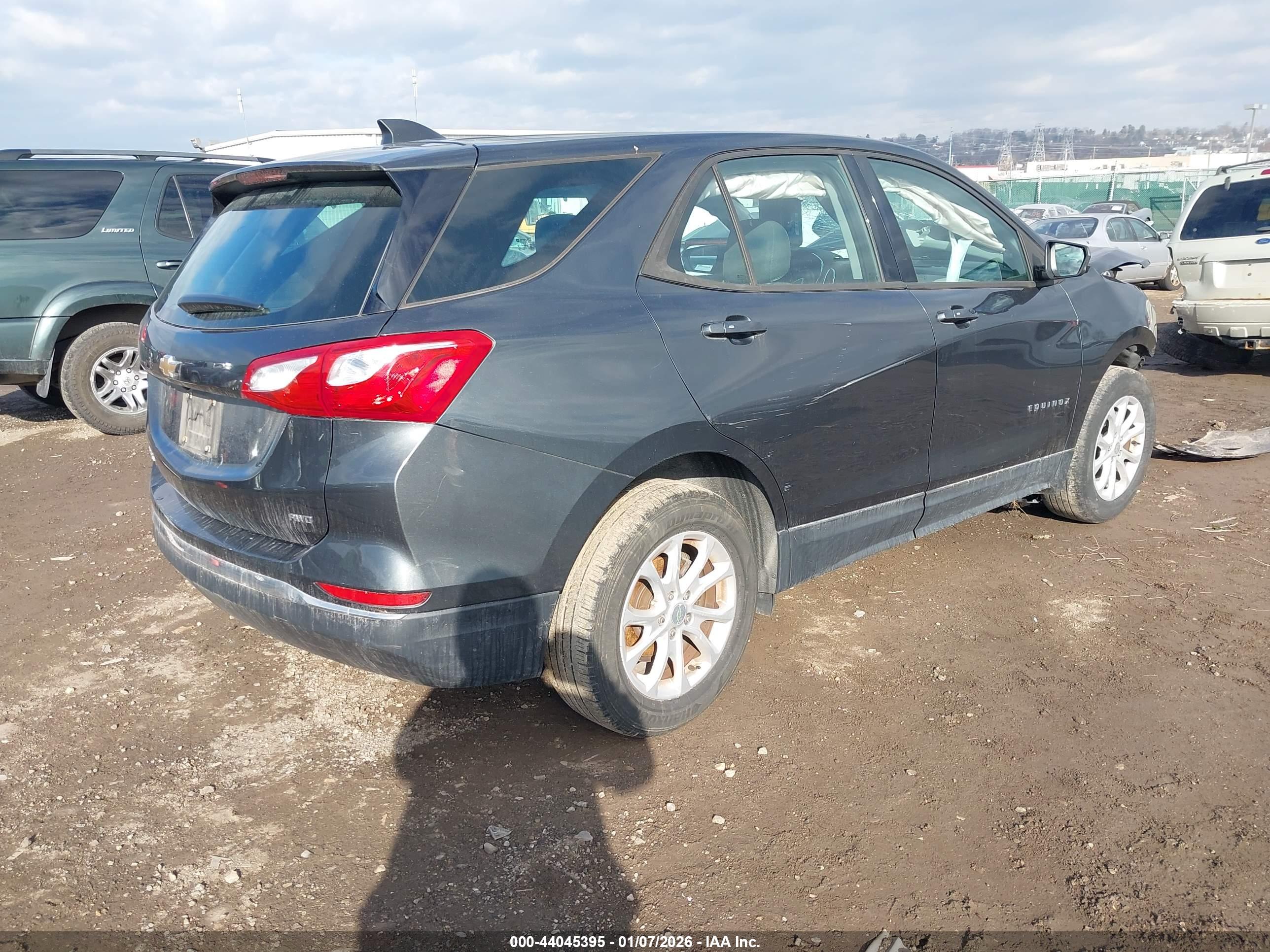CHEVROLET EQUINOX image 4