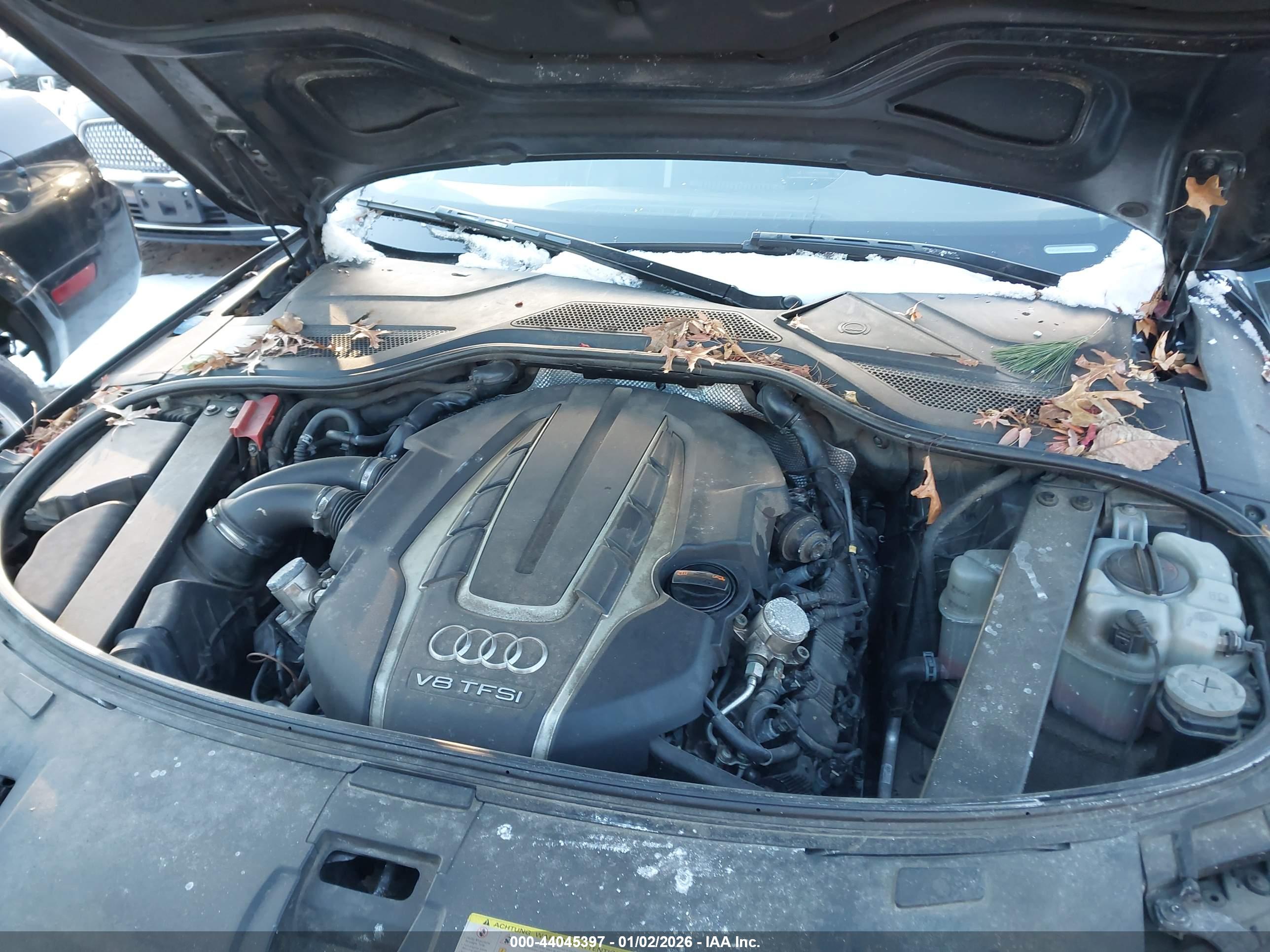 AUDI A8 image 10