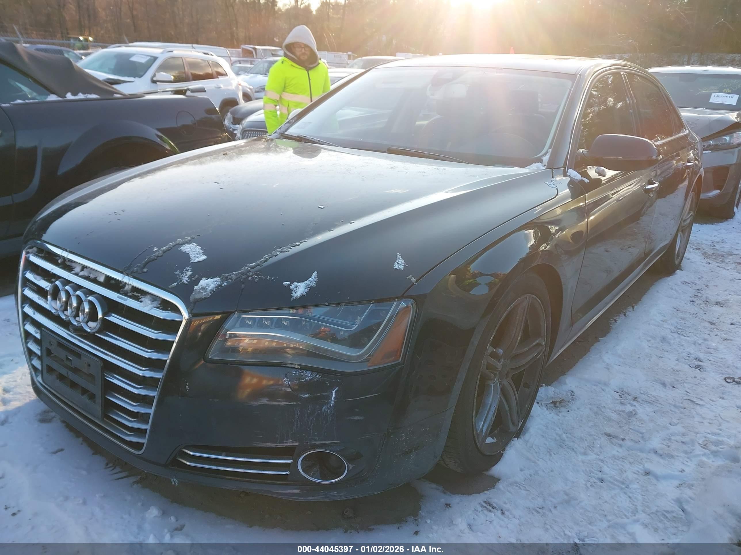AUDI A8 image 2