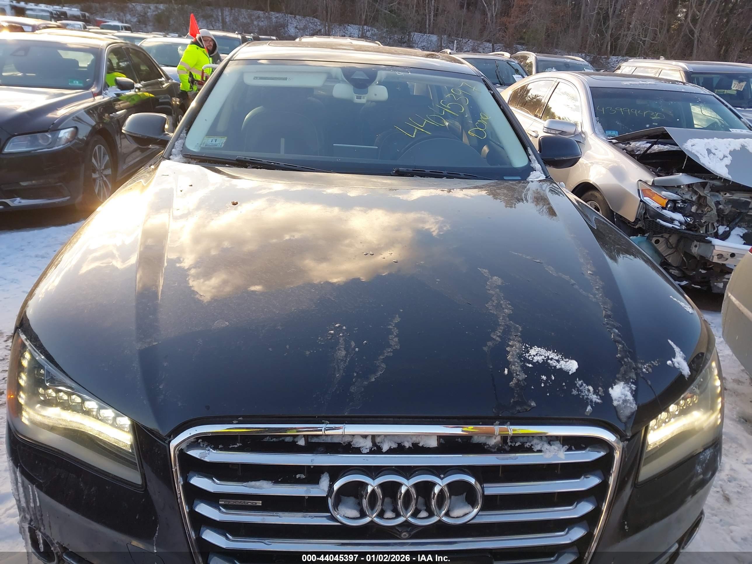 AUDI A8 image 6