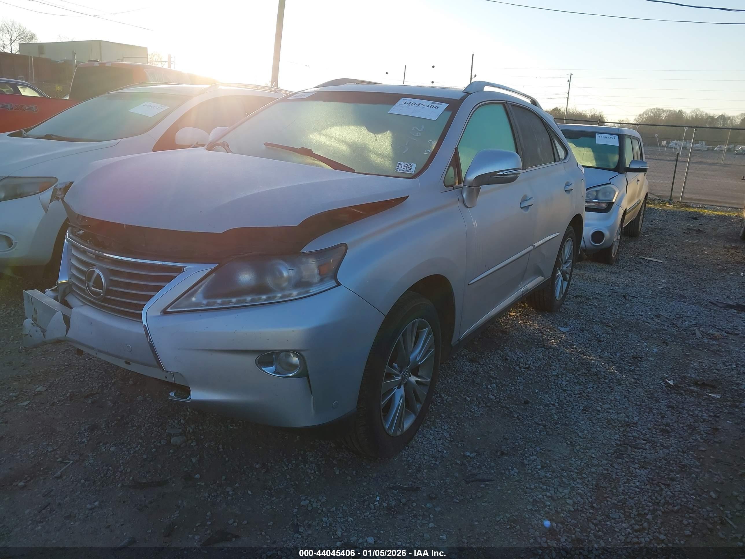 LEXUS RX image 2