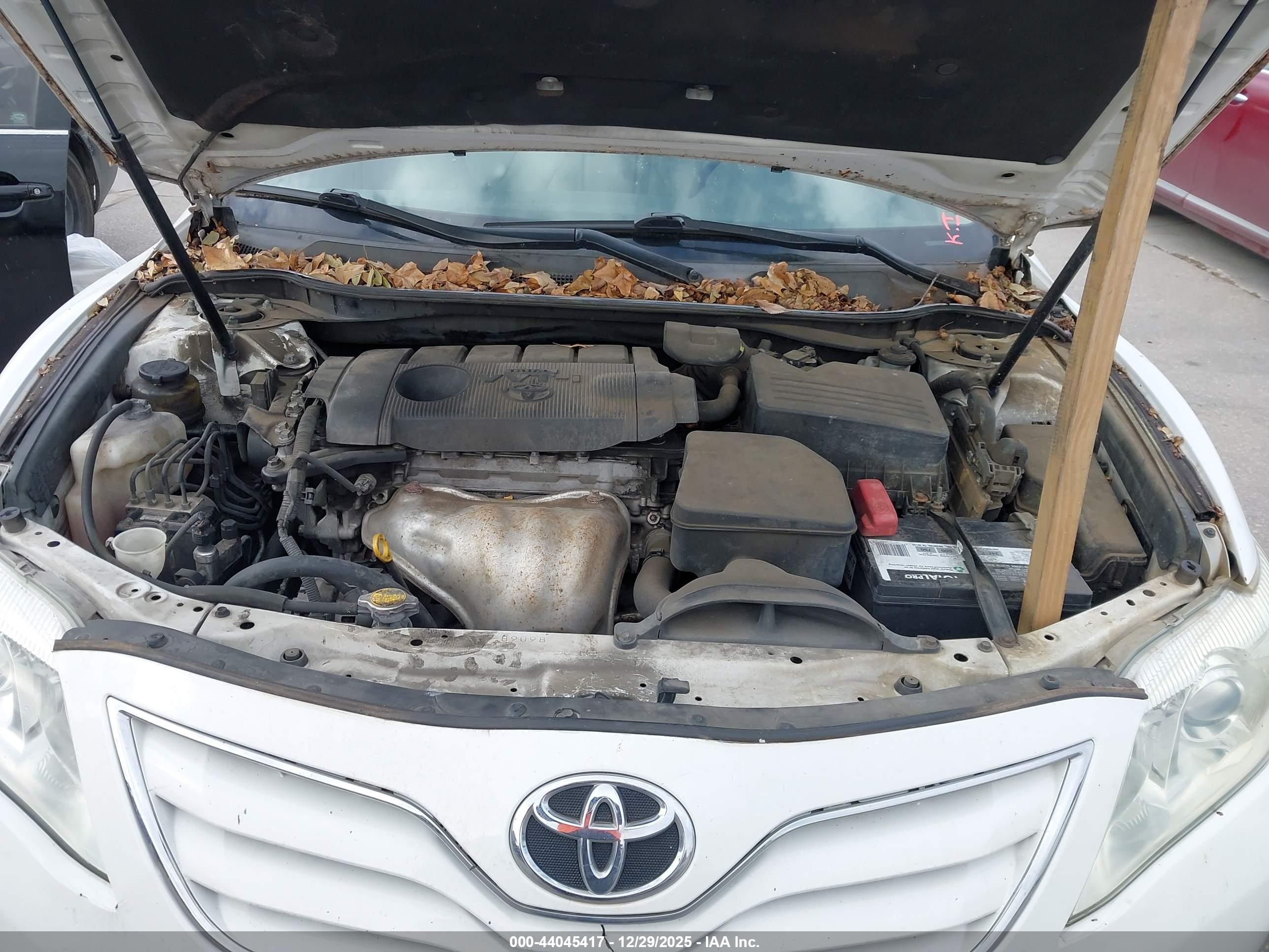 TOYOTA CAMRY image 10