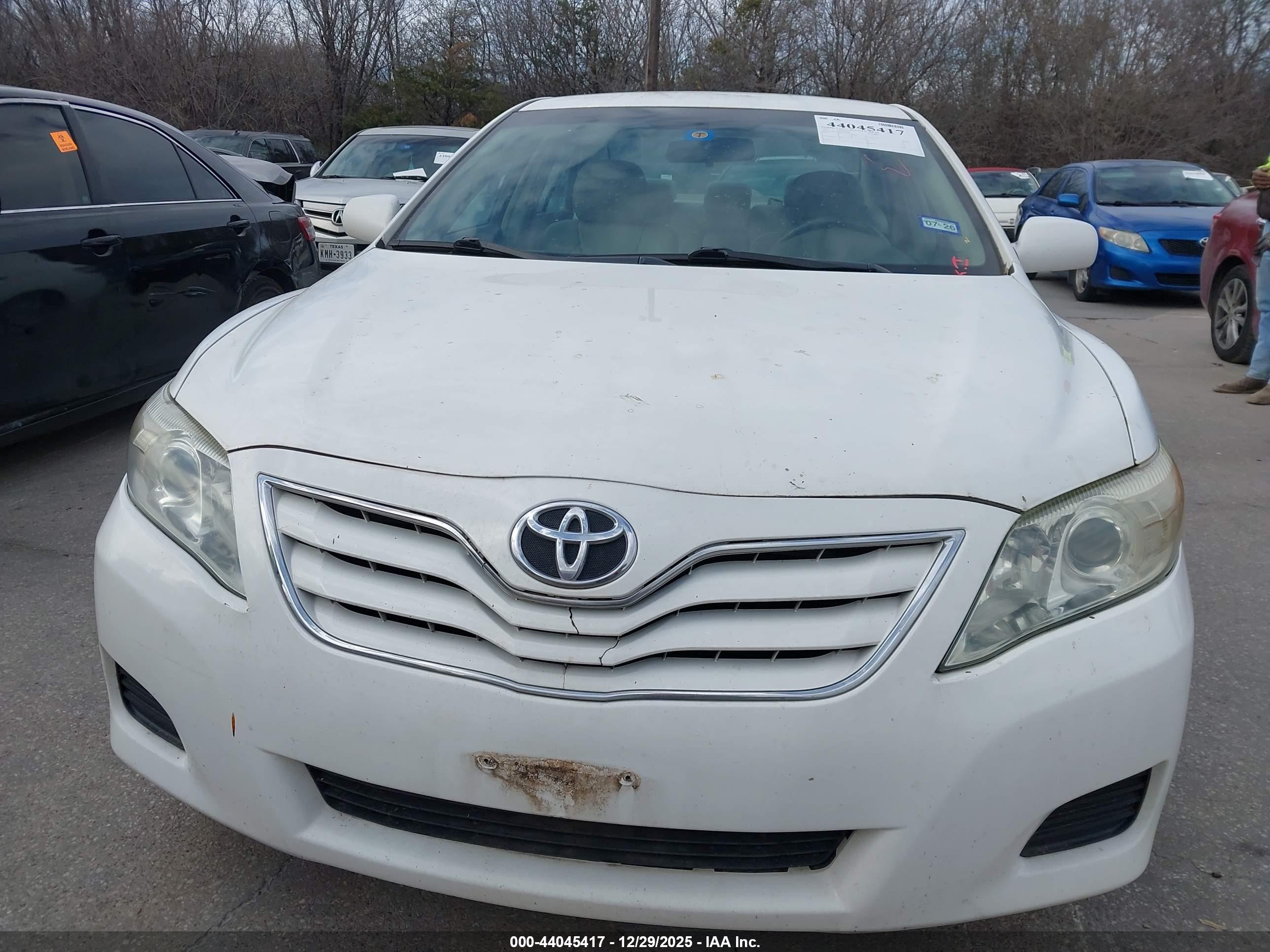 TOYOTA CAMRY image 6