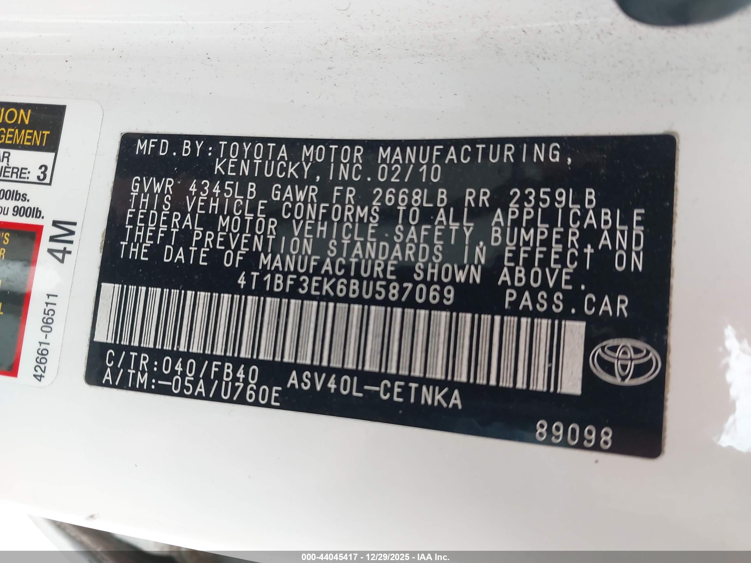 TOYOTA CAMRY image 9