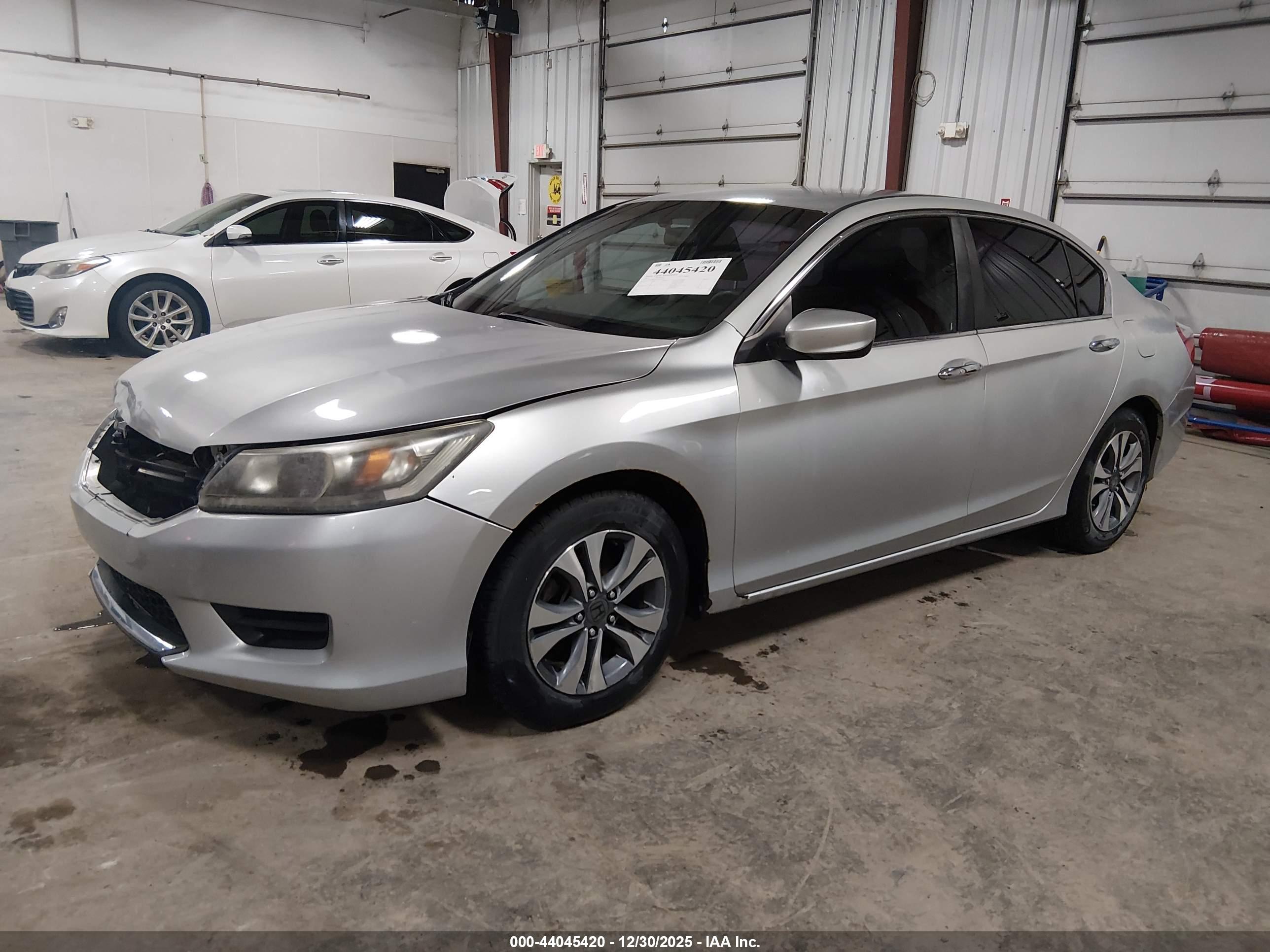 HONDA ACCORD image 2