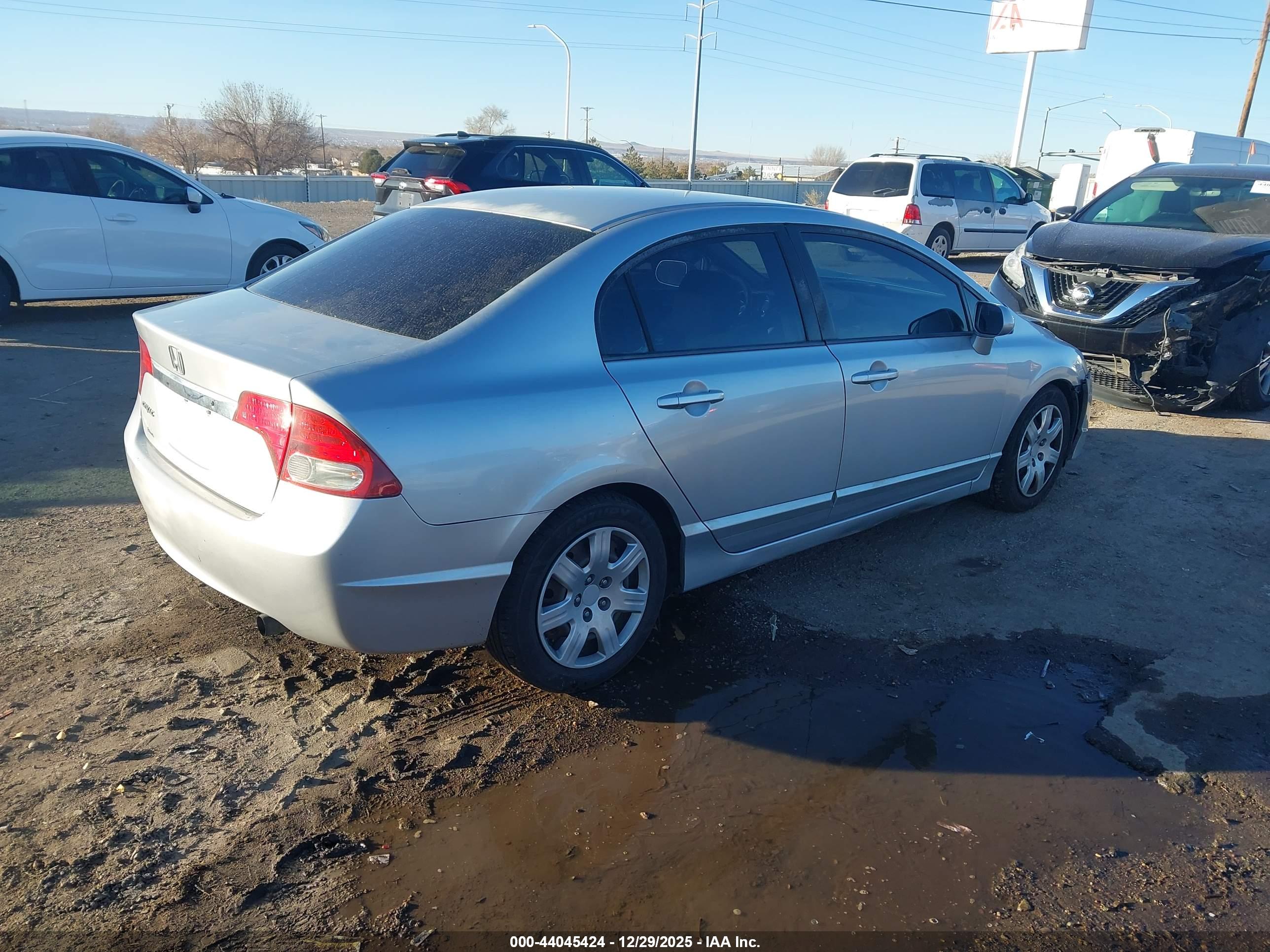 HONDA CIVIC image 4