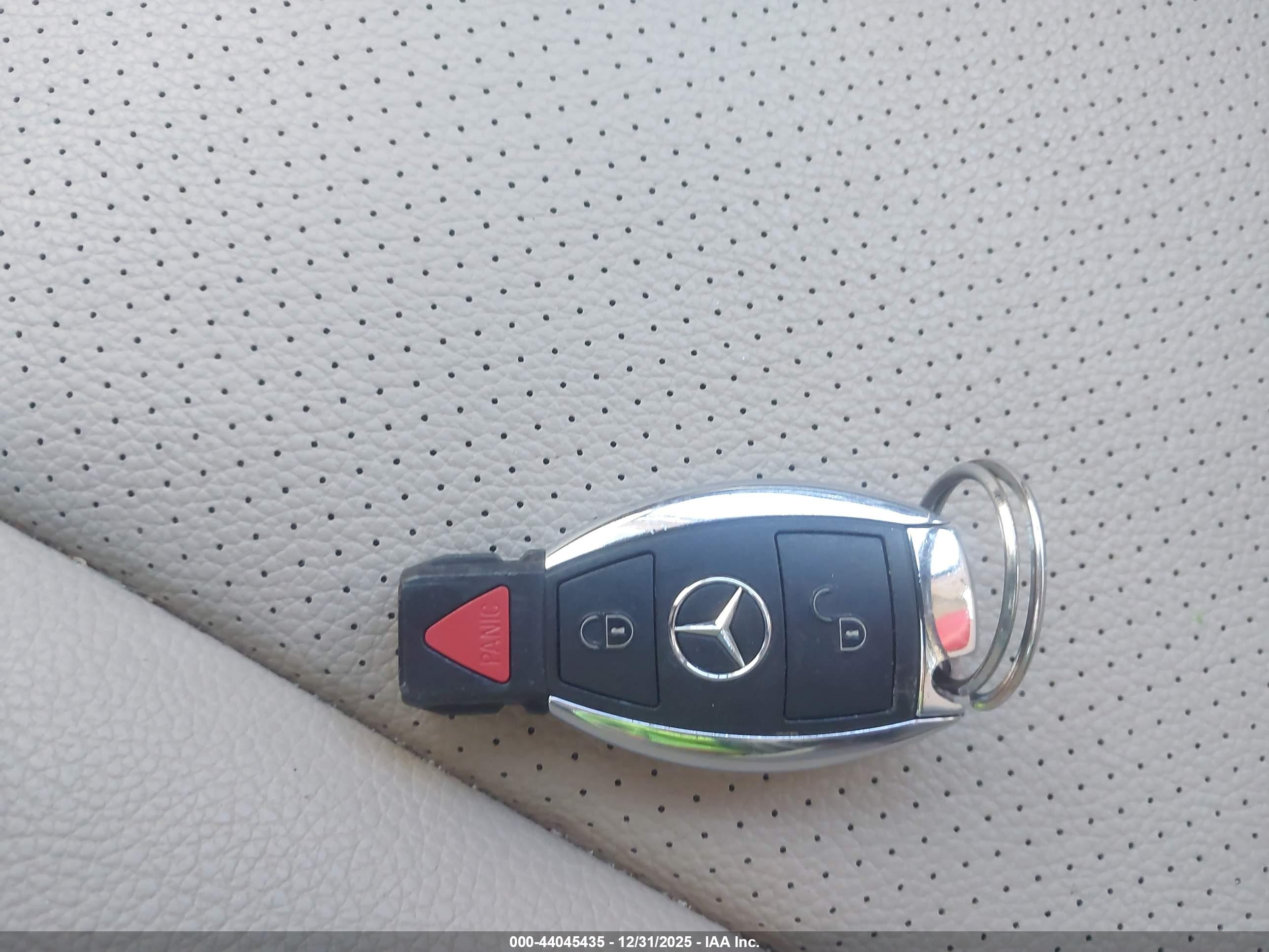 MERCEDES-BENZ GLK image 11