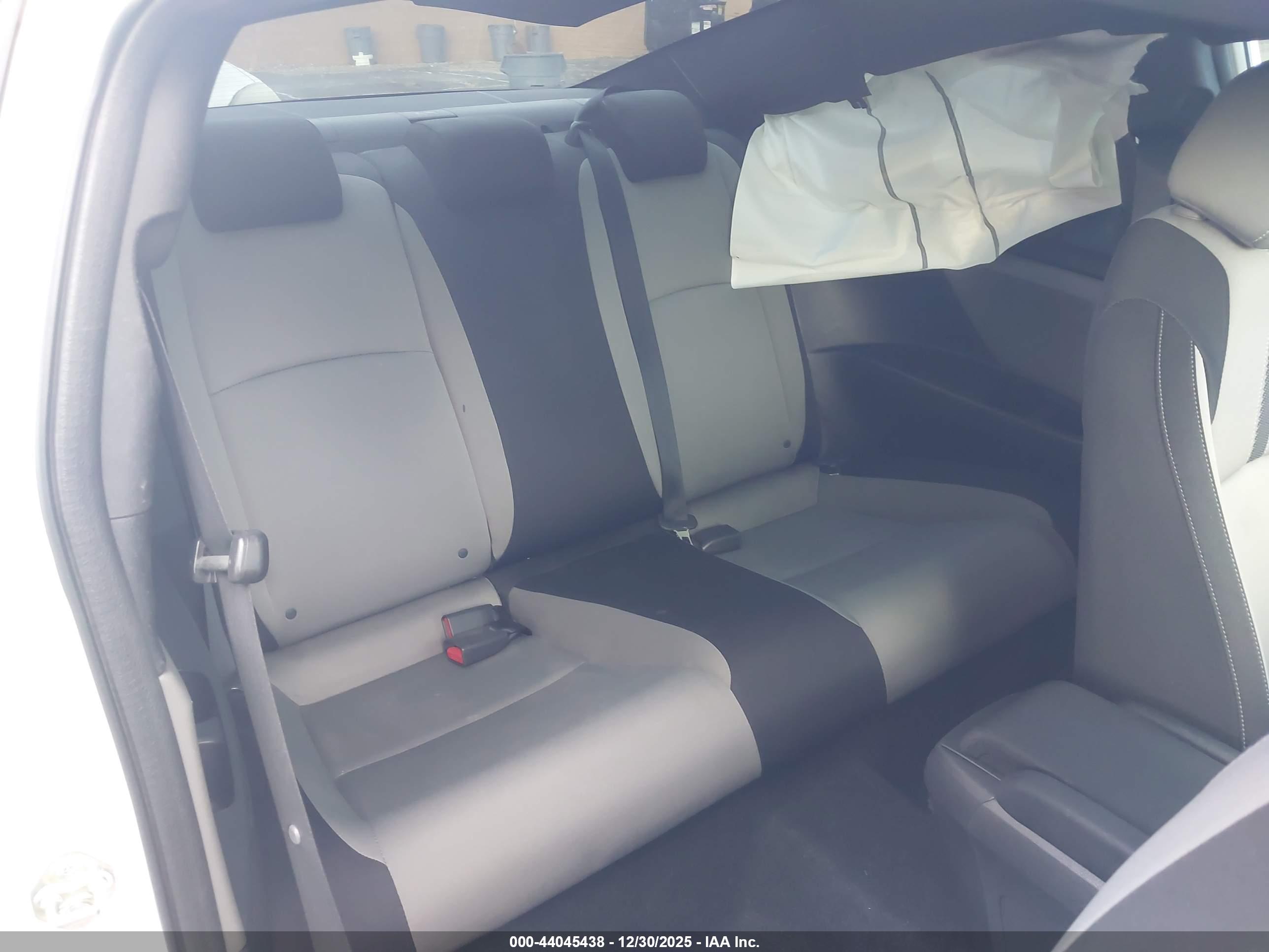 HONDA CIVIC image 8