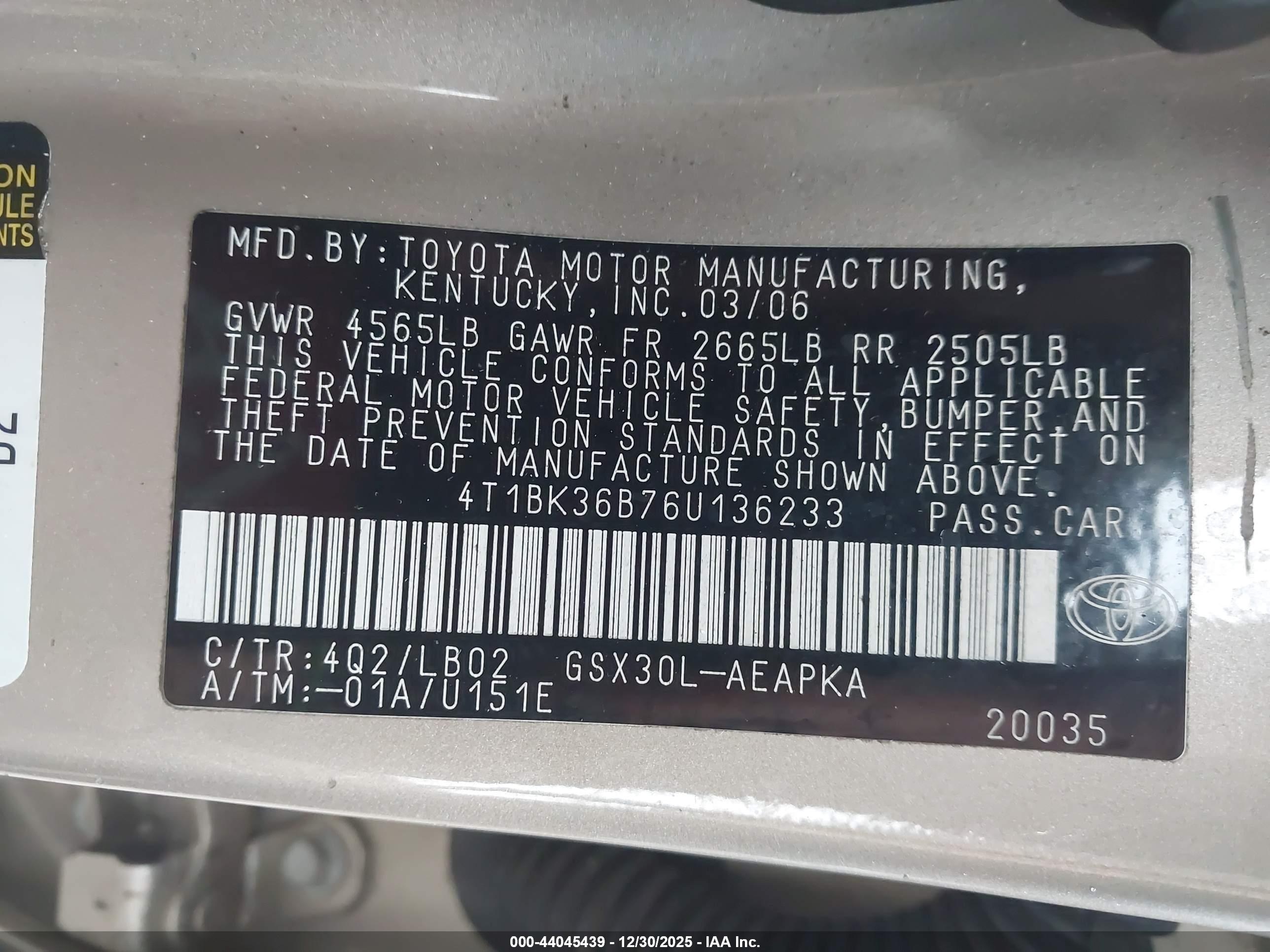 TOYOTA AVALON image 9