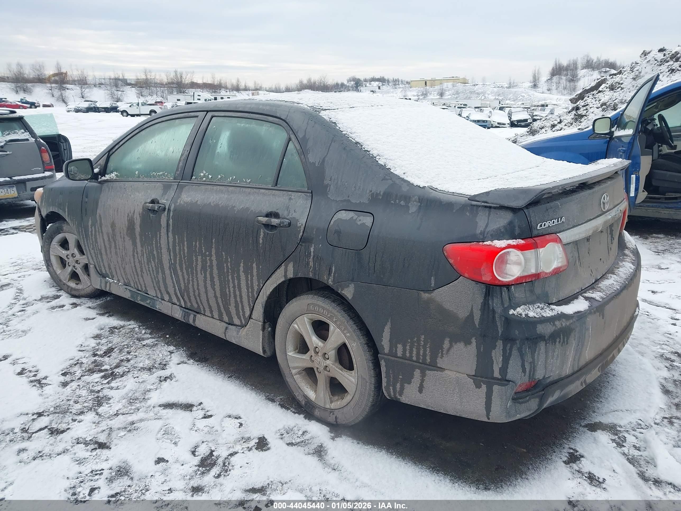 TOYOTA COROLLA image 3