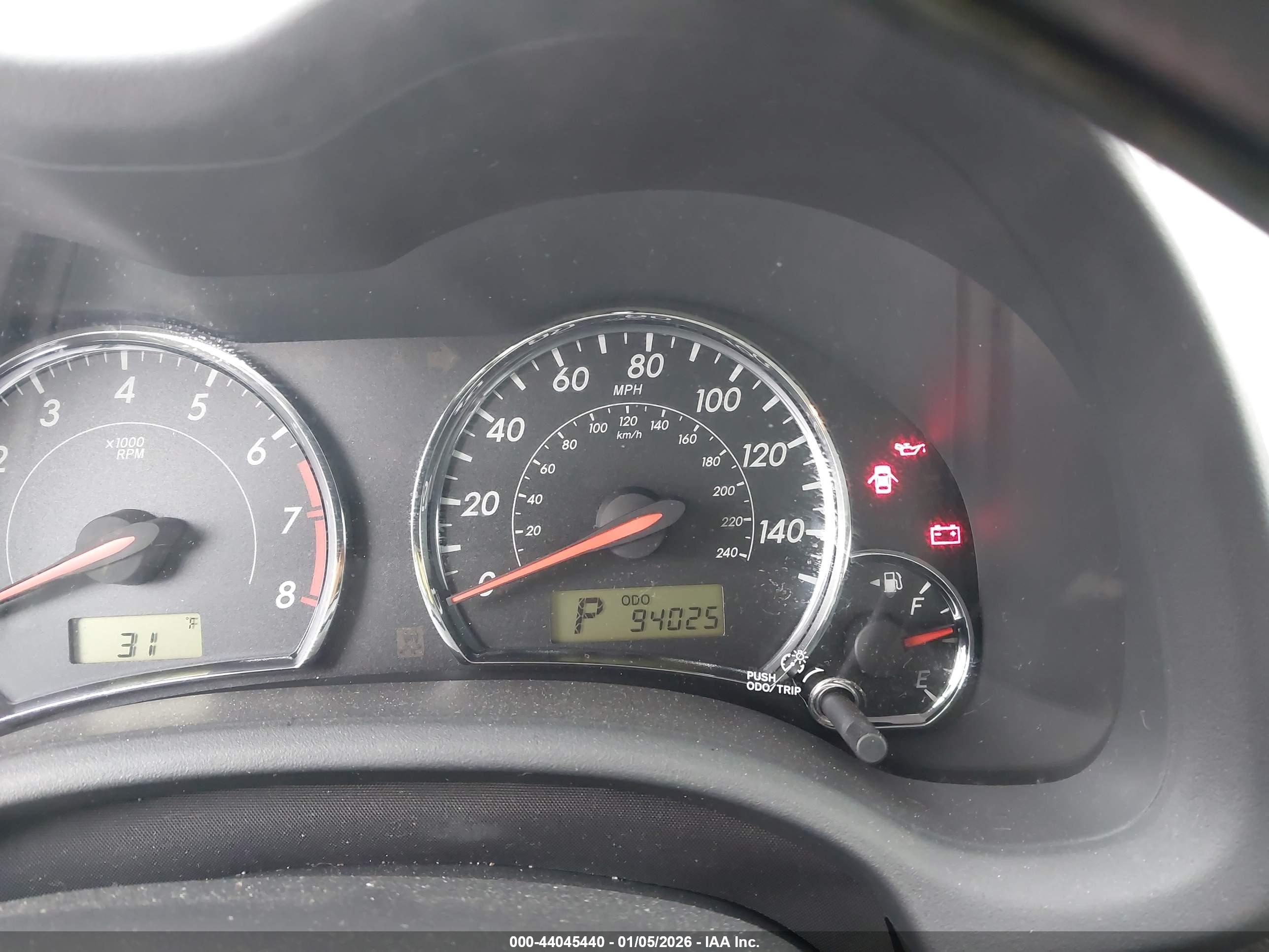 TOYOTA COROLLA image 7