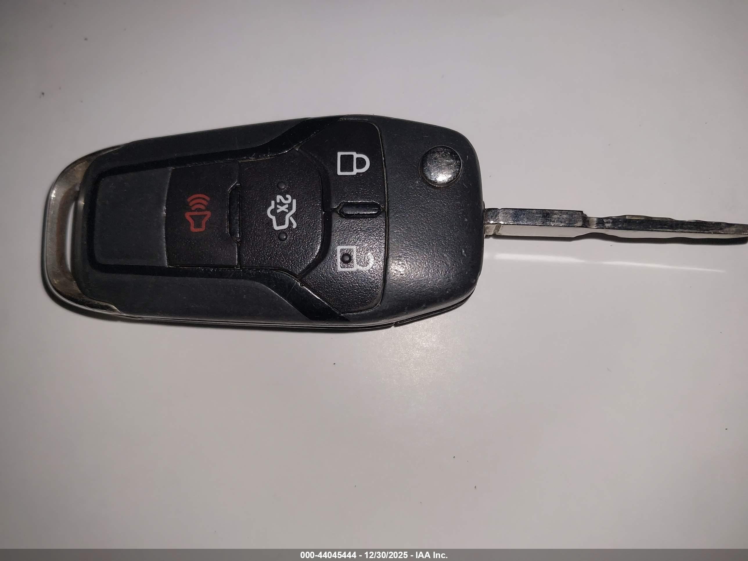 FORD FUSION image 11