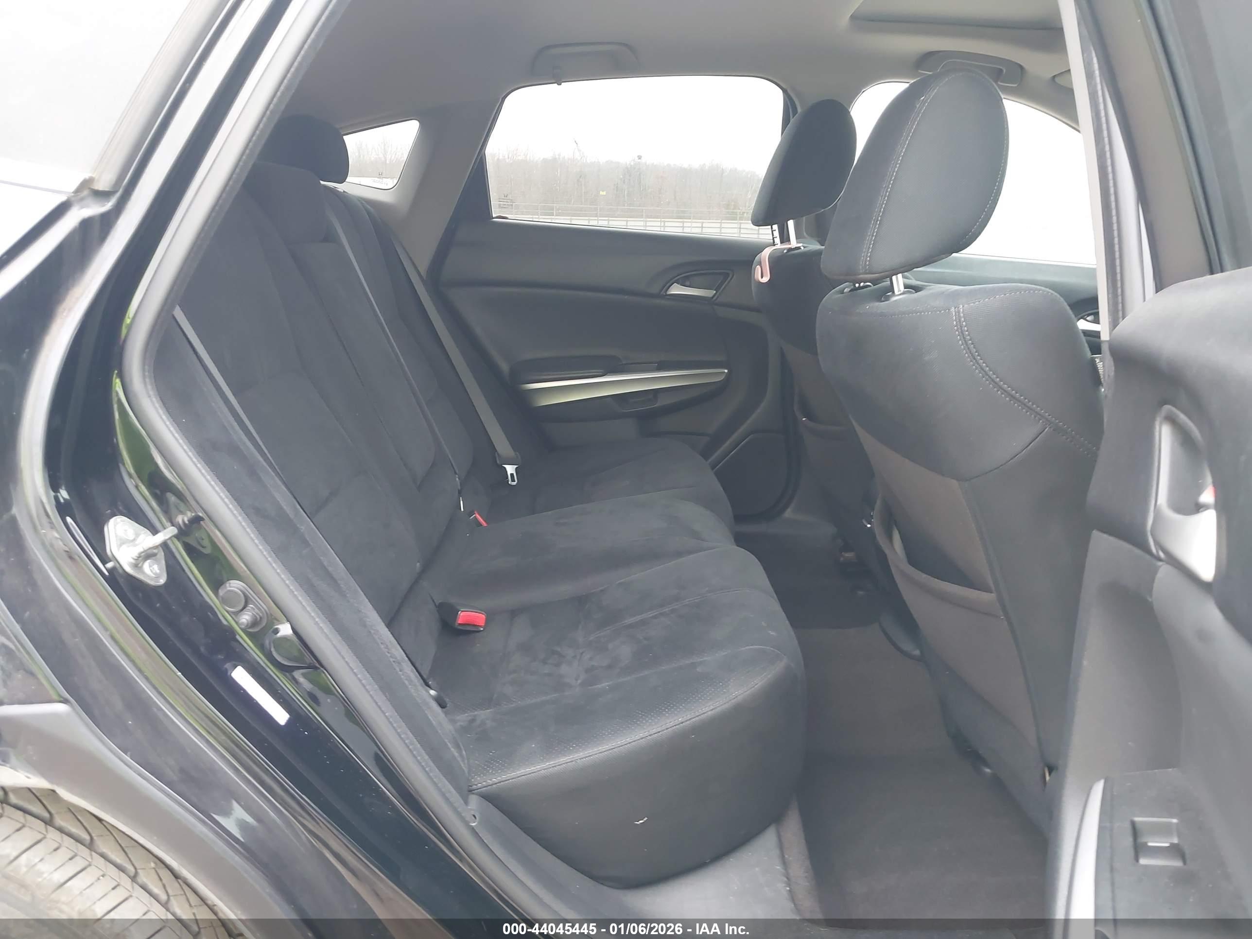 HONDA CROSSTOUR image 8