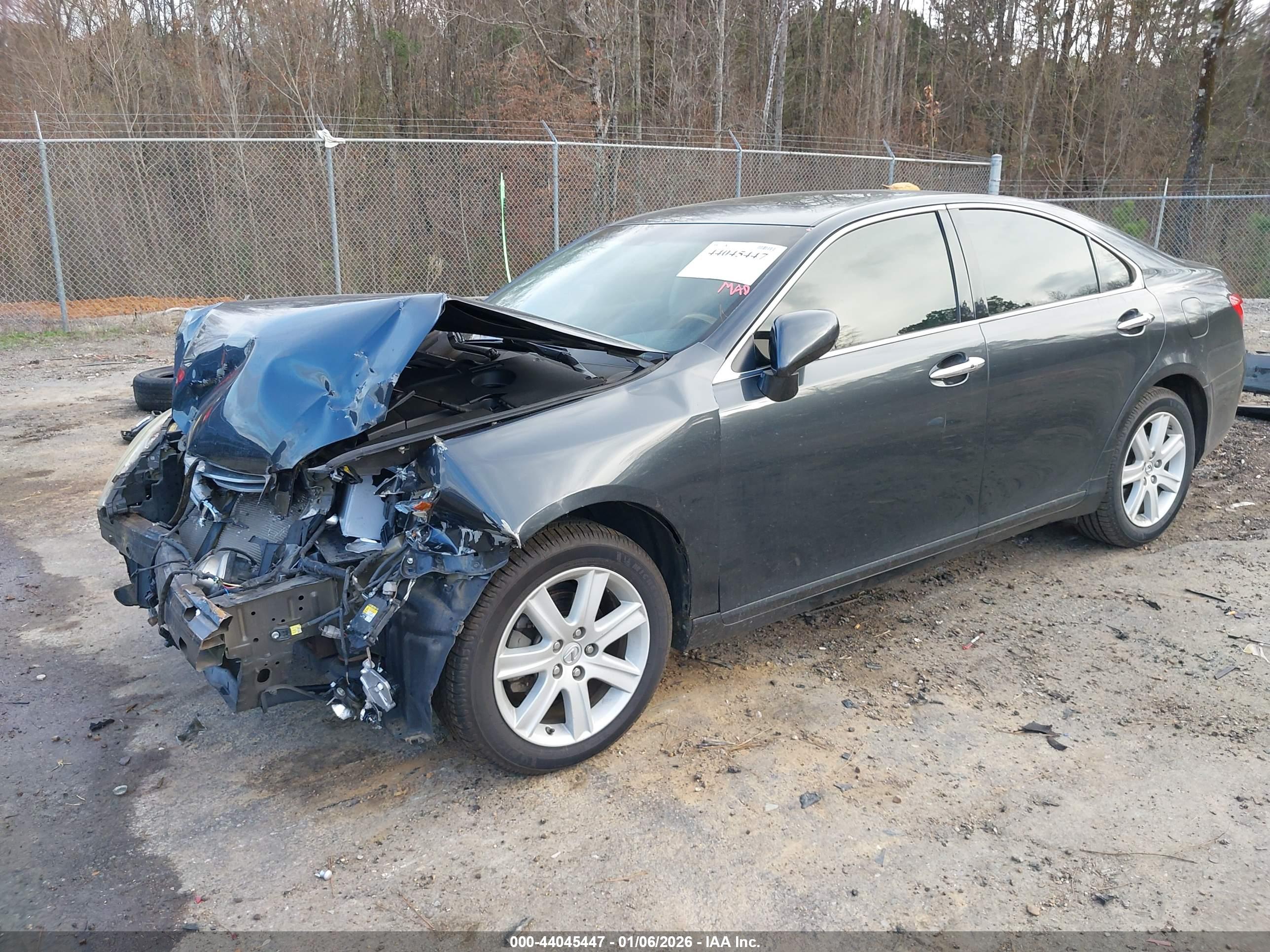 LEXUS ES image 2