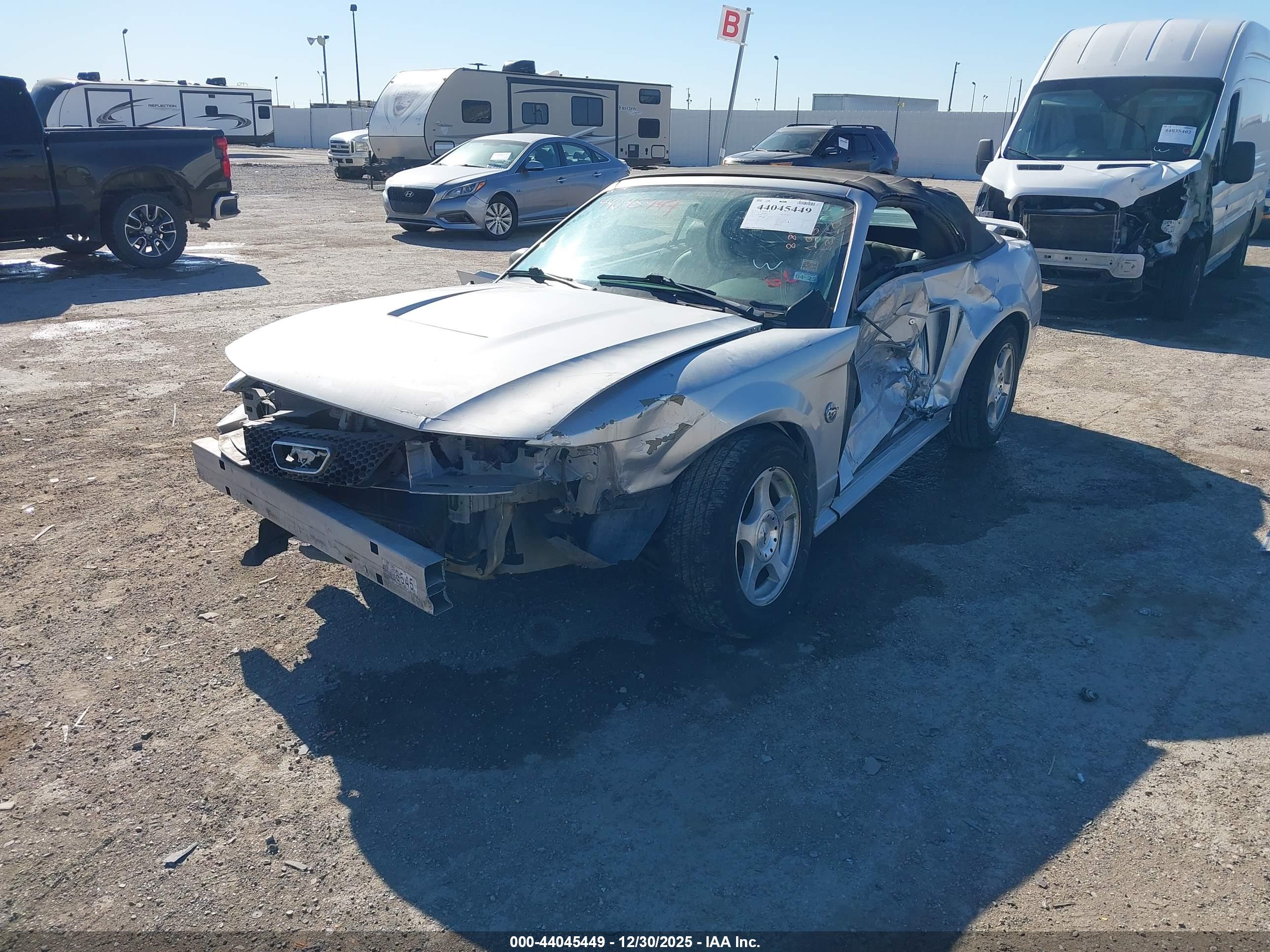 FORD MUSTANG image 6