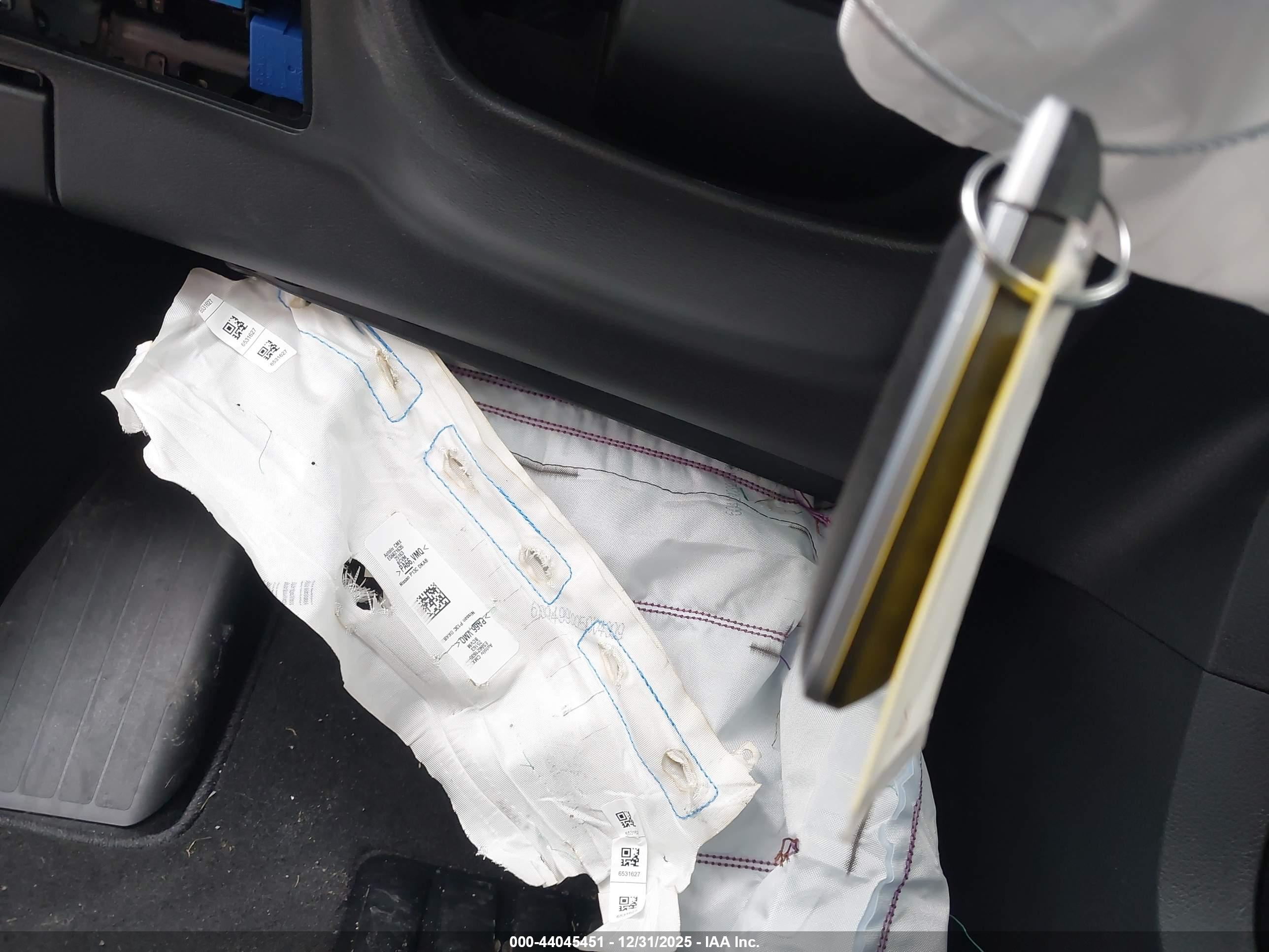 NISSAN KICKS image 11