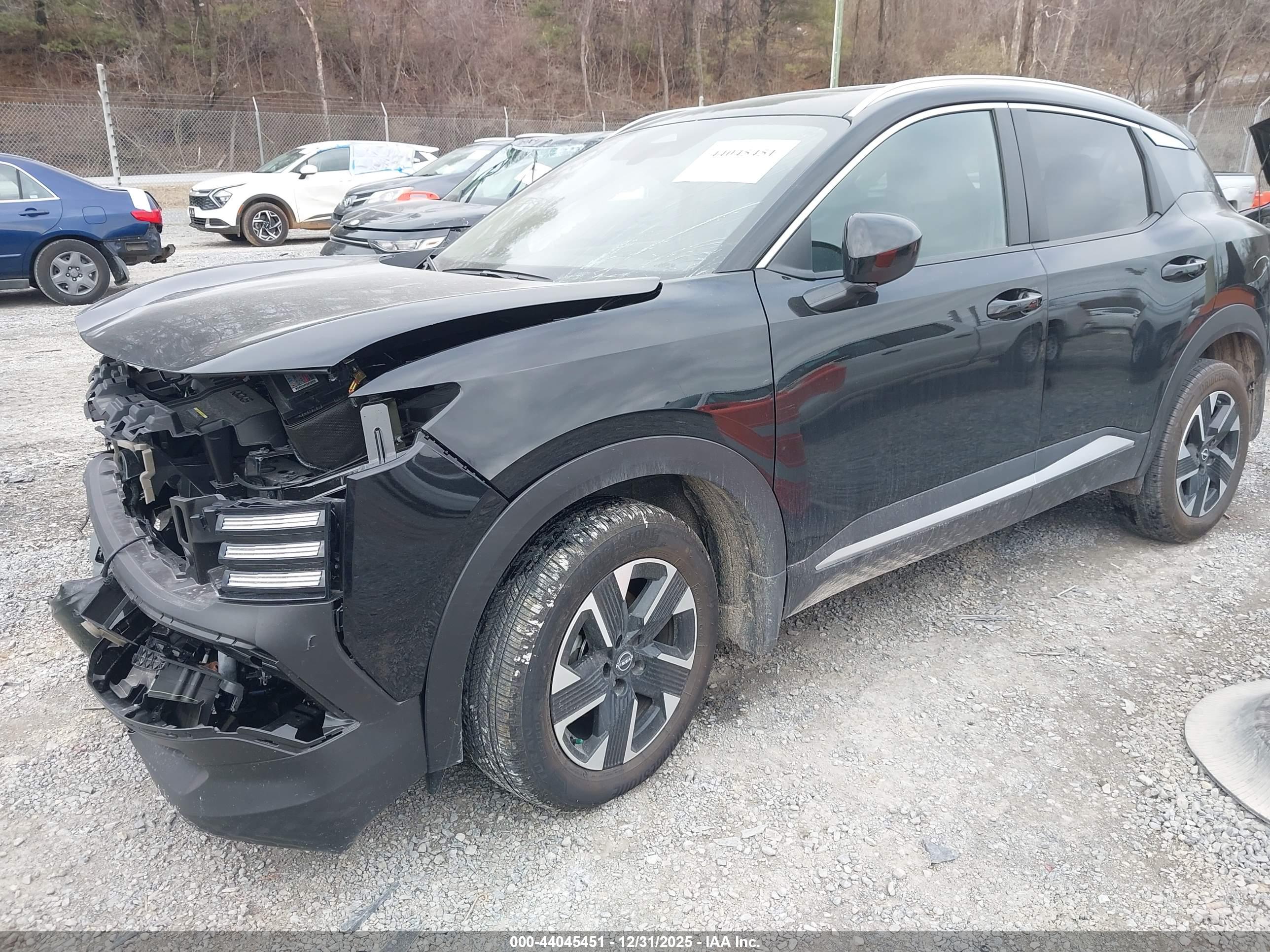 NISSAN KICKS image 2