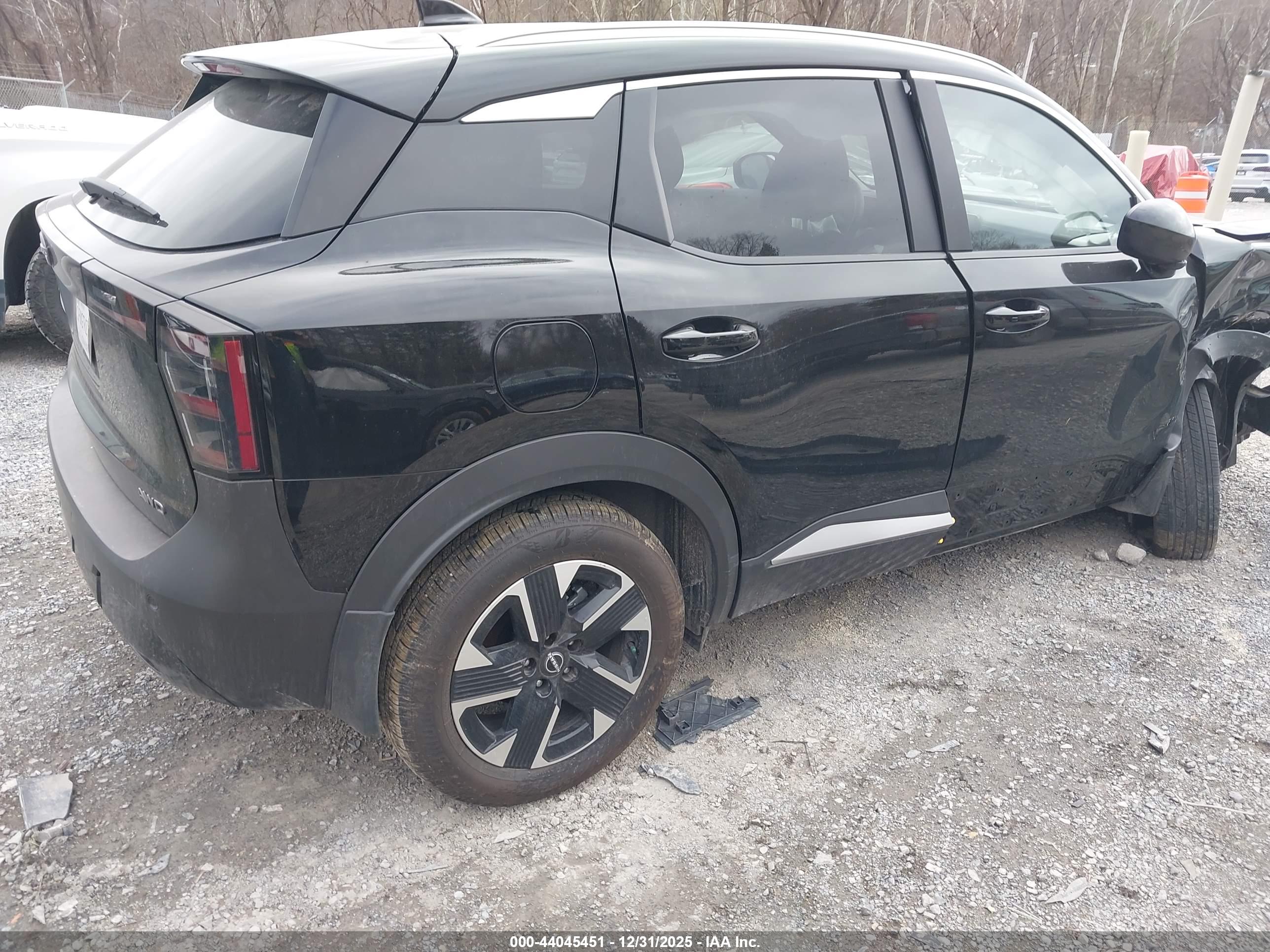 NISSAN KICKS image 4