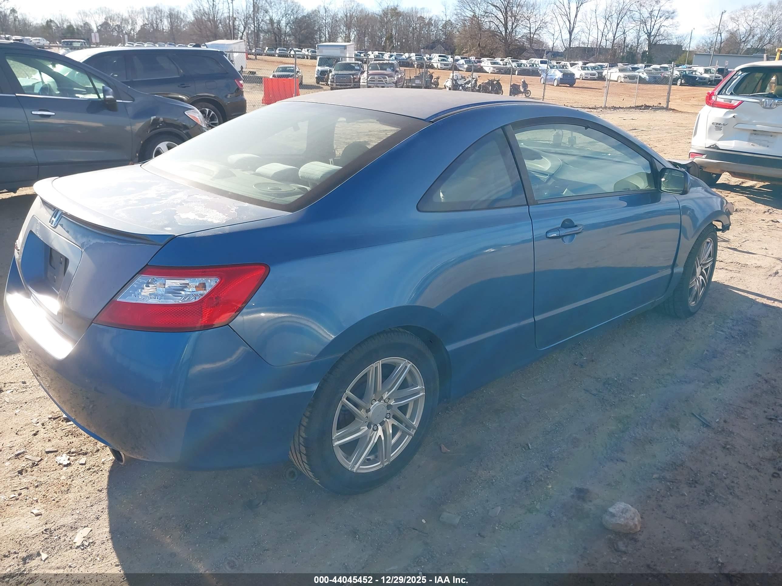 HONDA CIVIC image 4