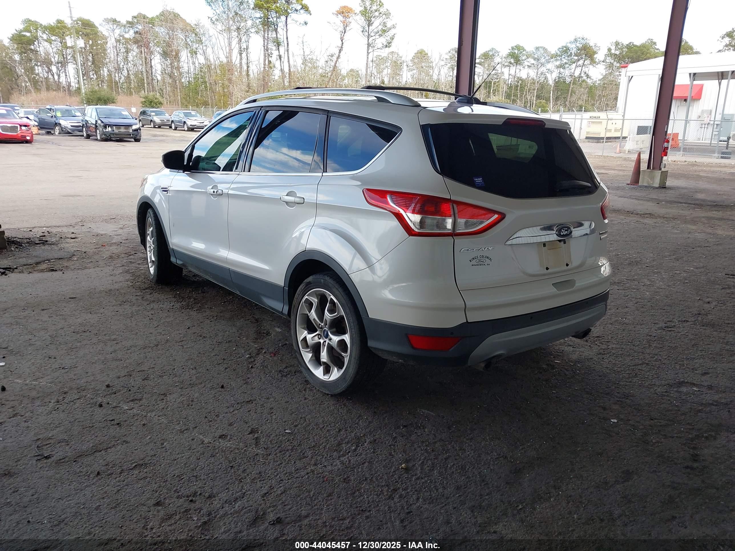 FORD ESCAPE image 3