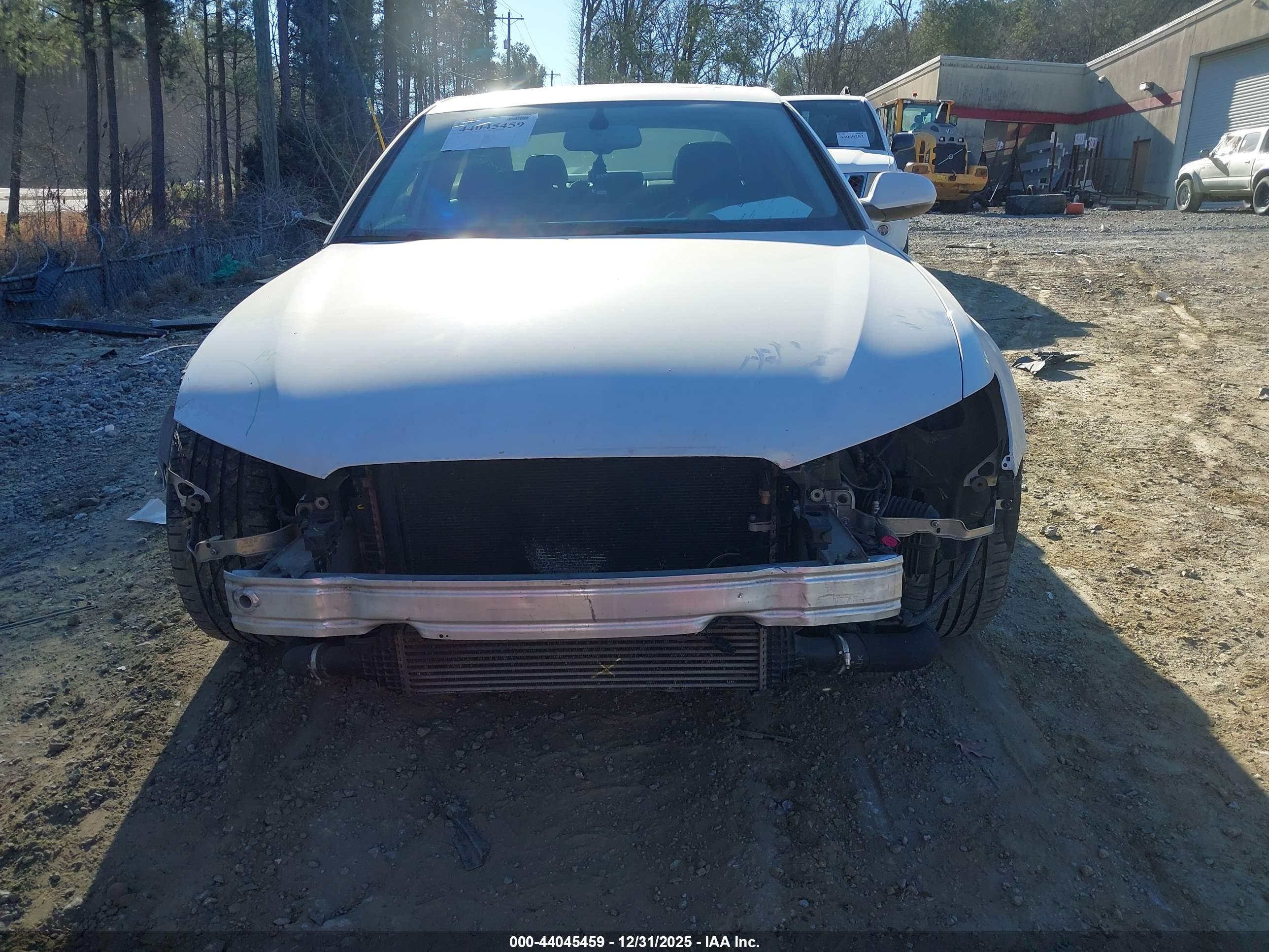 AUDI A6 image 6