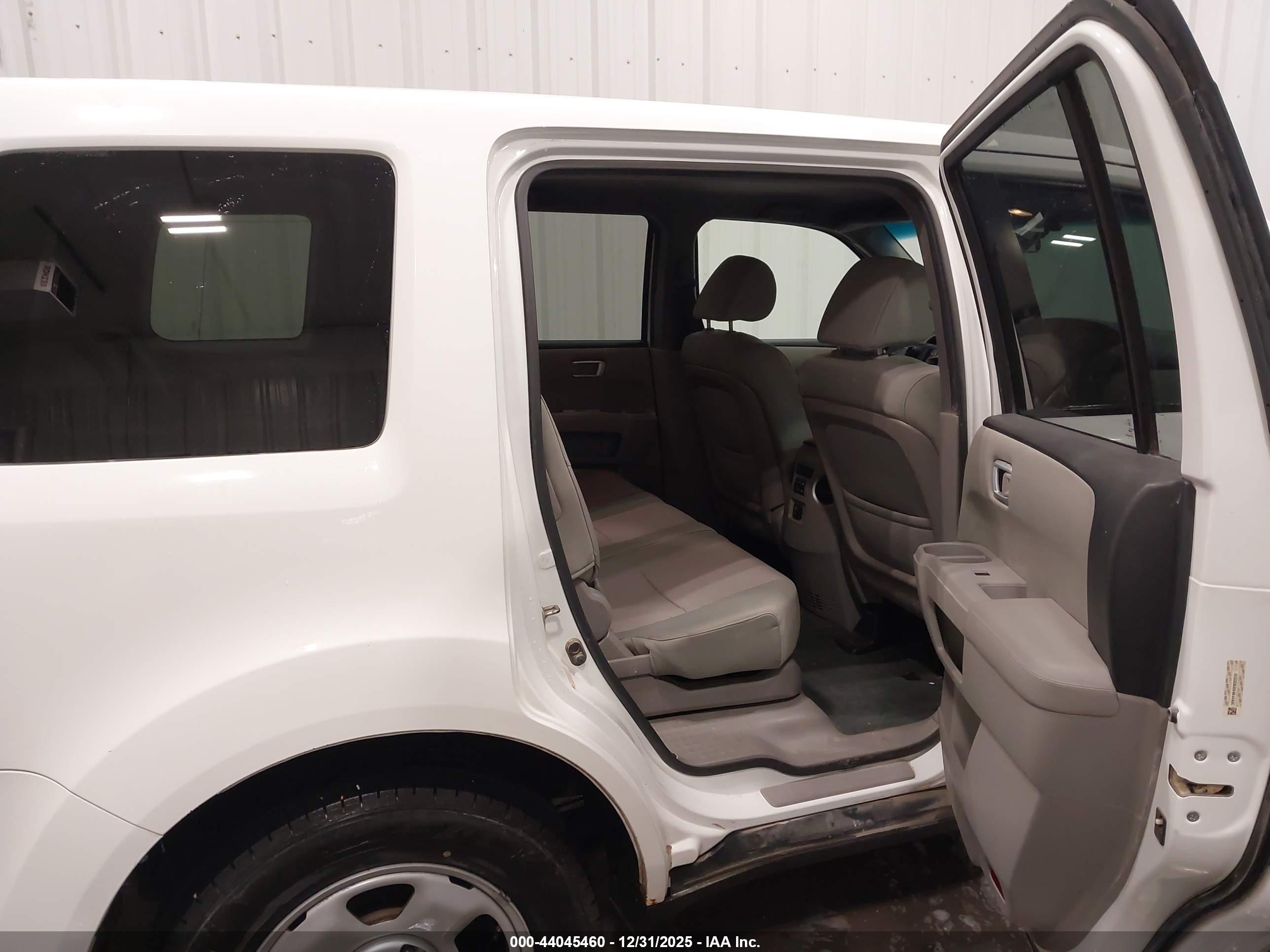 HONDA PILOT image 8