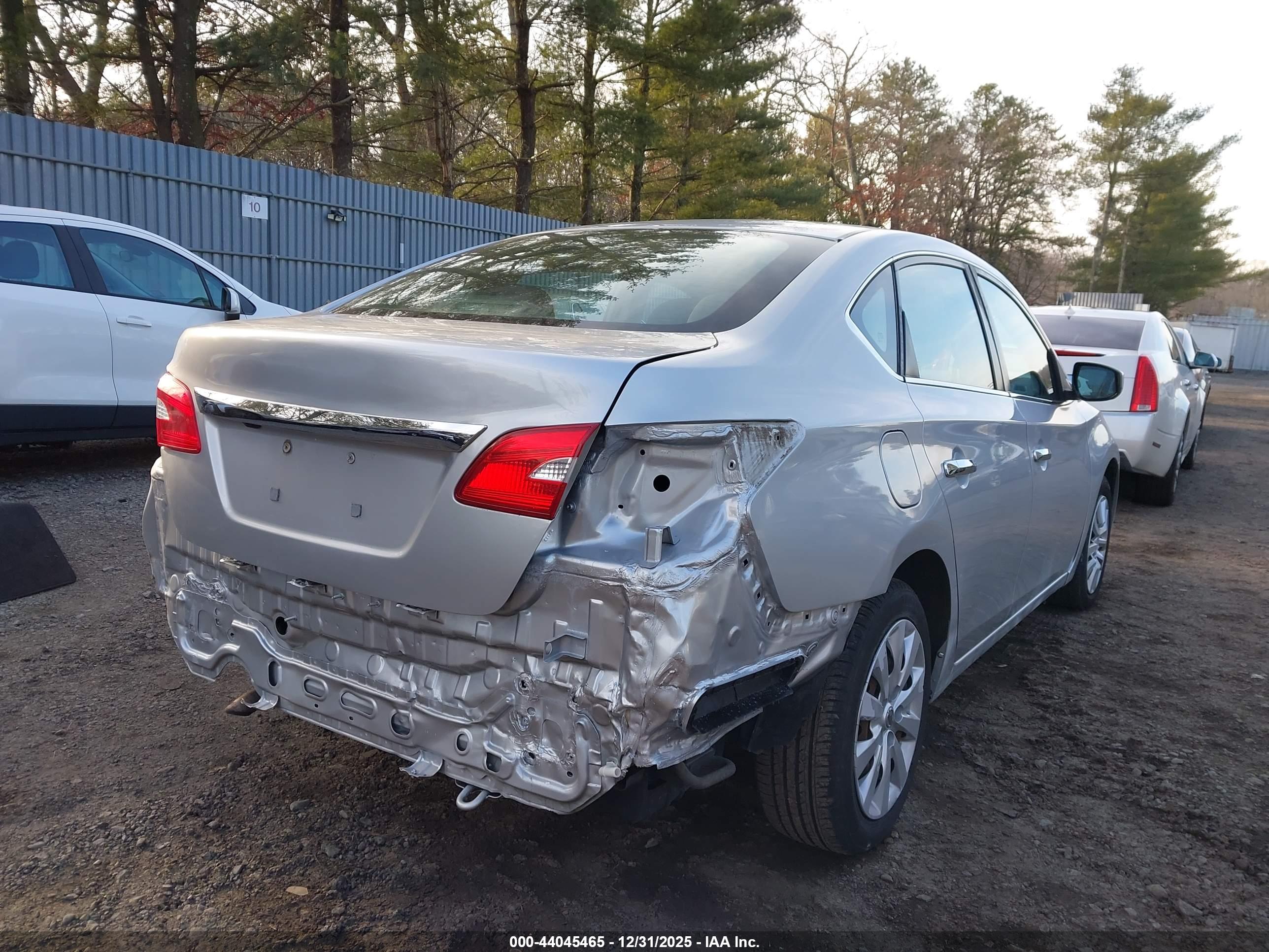 NISSAN SENTRA image 4